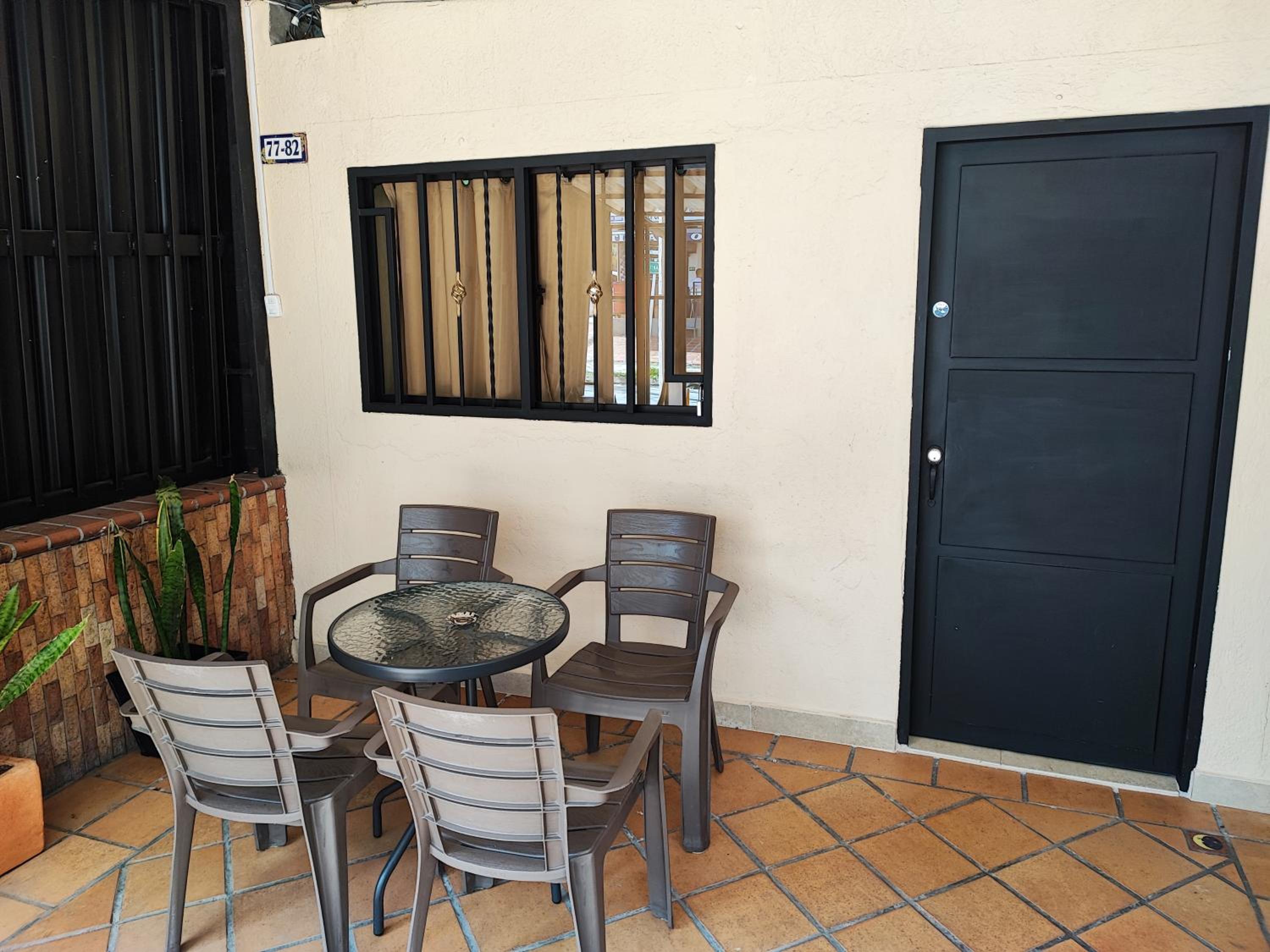 Lindo apartamento en laureles EA