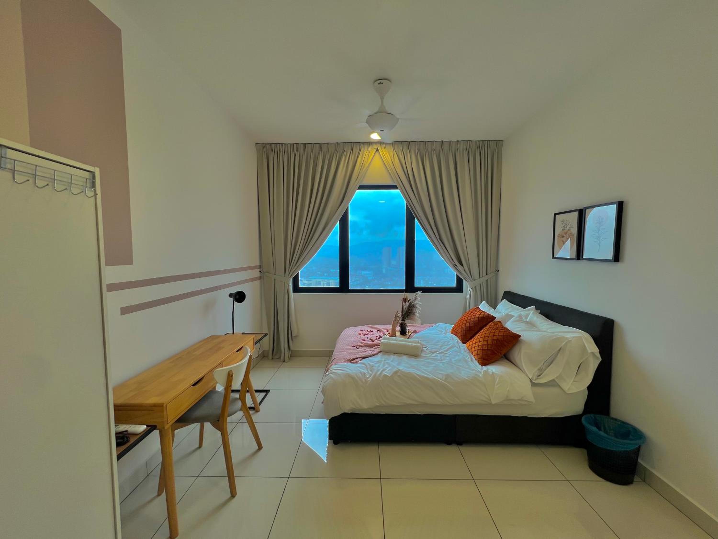 Sunway Velocity MRT LRT Premium Family Homestay