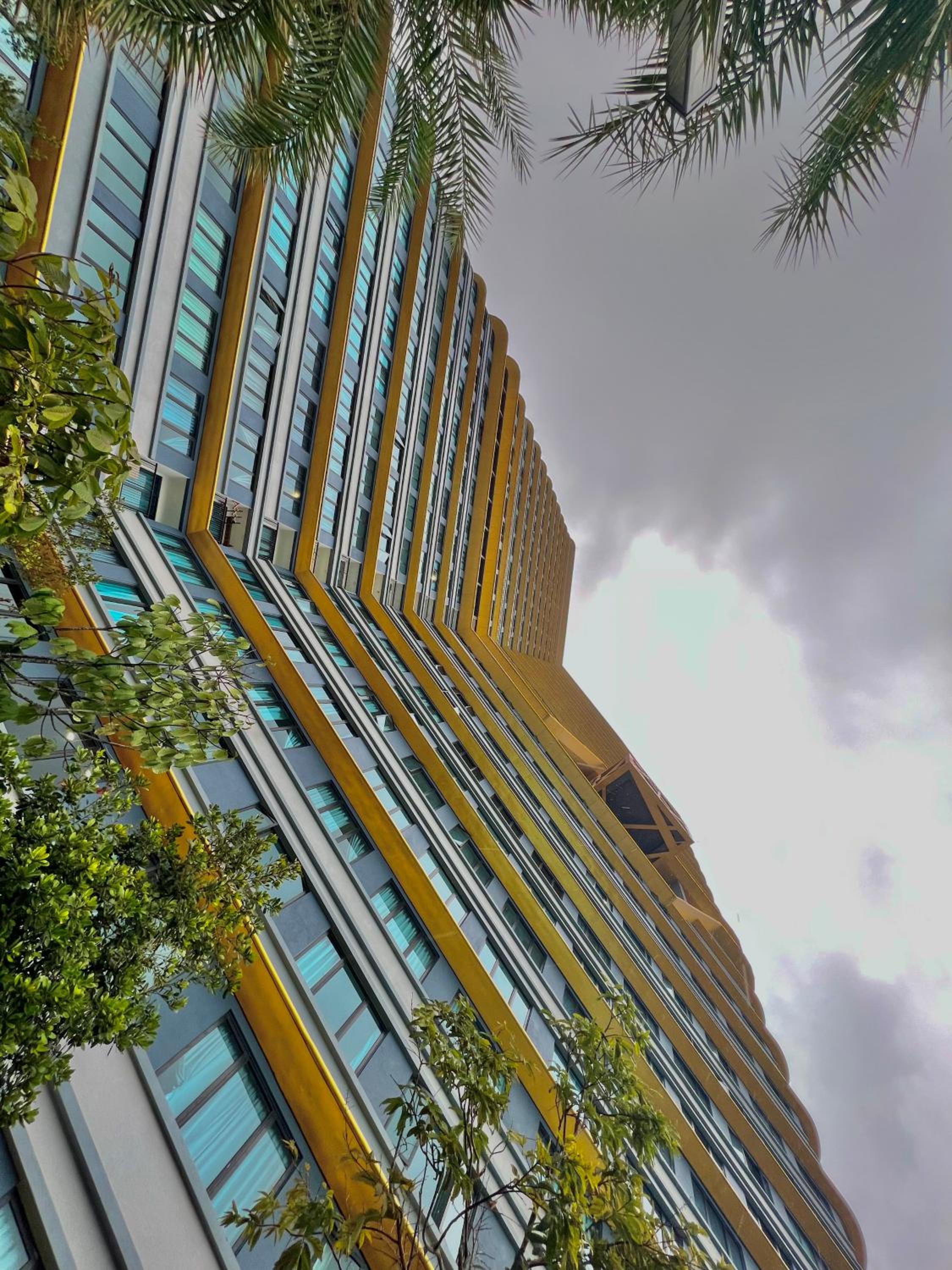 Sunway Velocity MRT LRT Premium Family Homestay