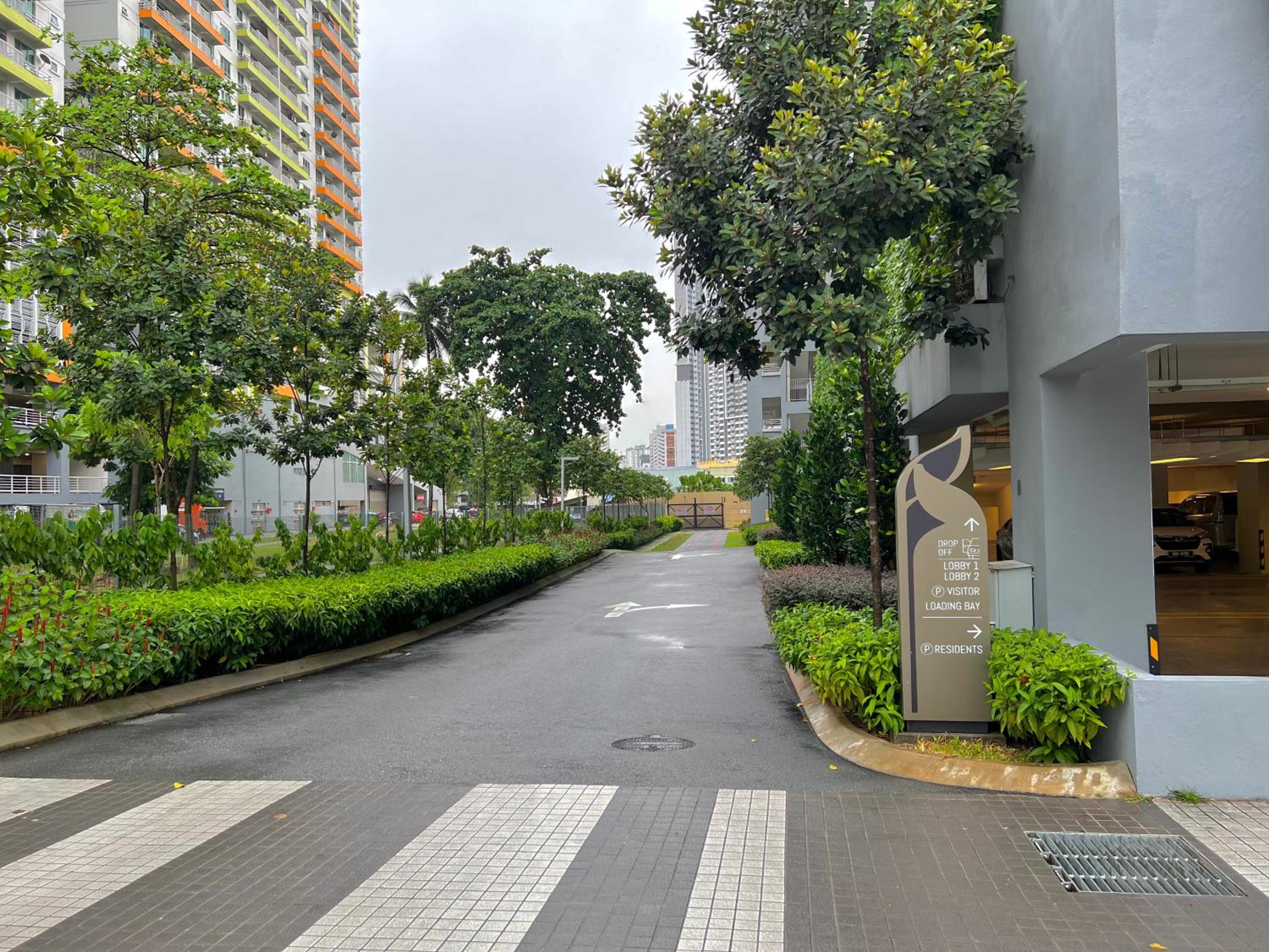 Sunway Velocity MRT LRT Premium Family Homestay