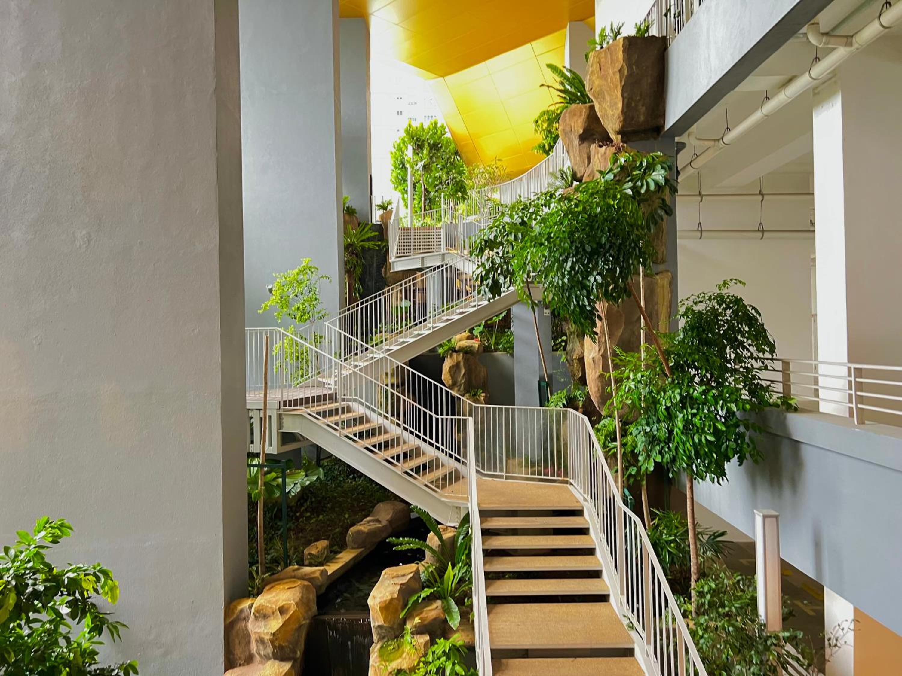 Sunway Velocity MRT LRT Premium Family Homestay