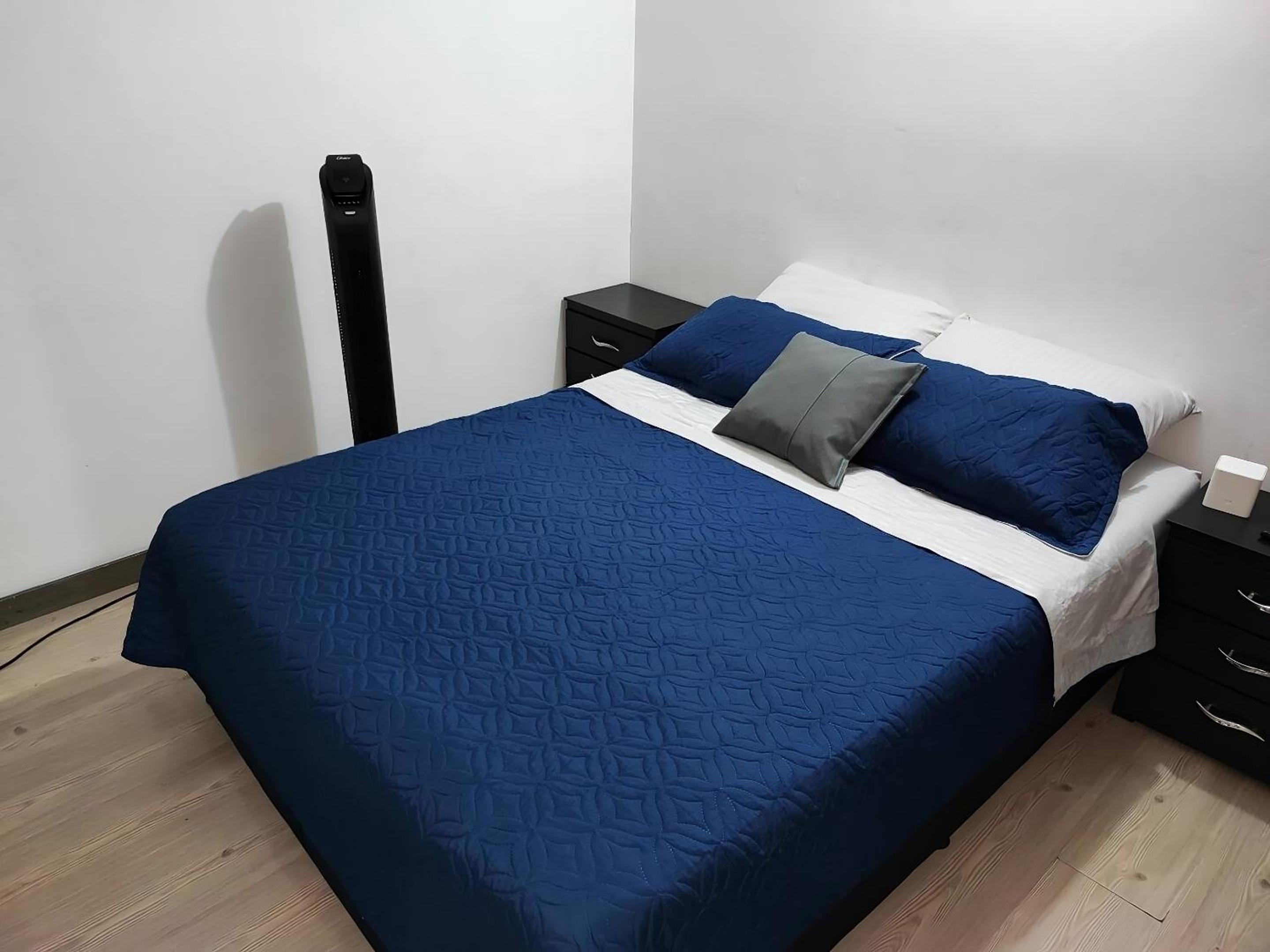 Apartamento con piscina, frente a CC Mayorca