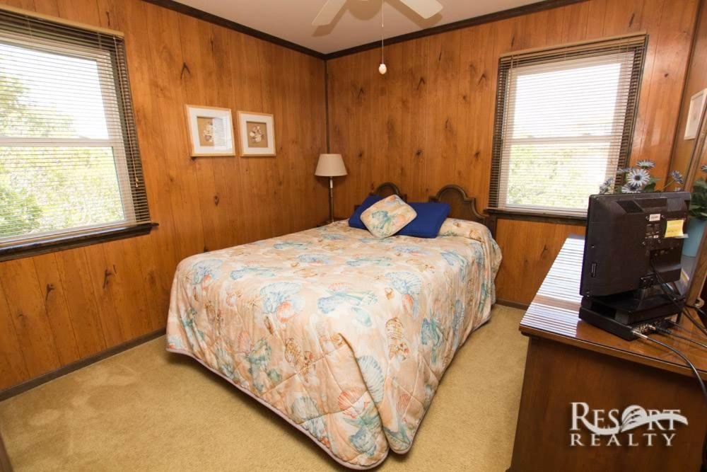 1422 - Captain's Quarters by Resort Realty