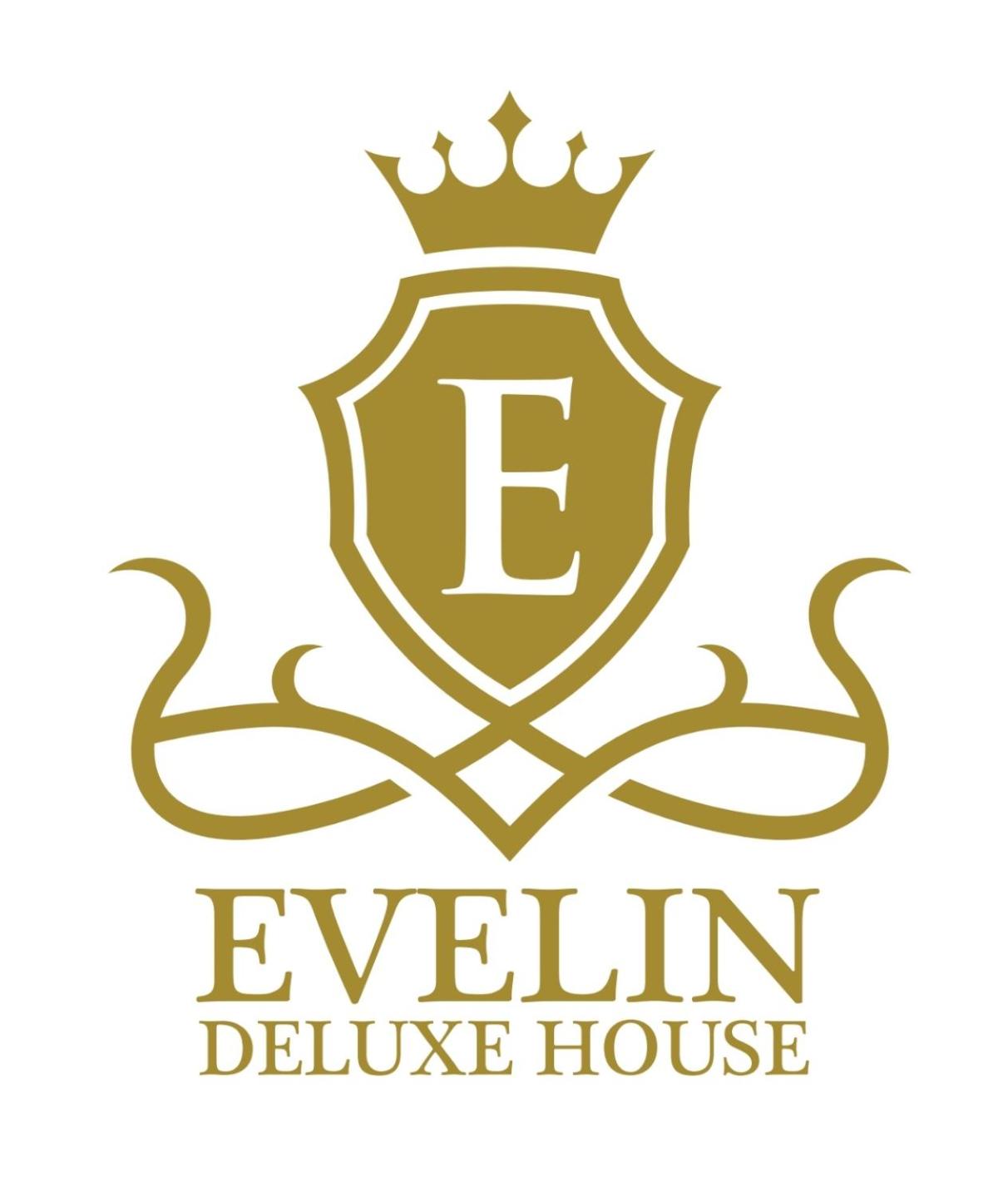 Evelin Deluxe House