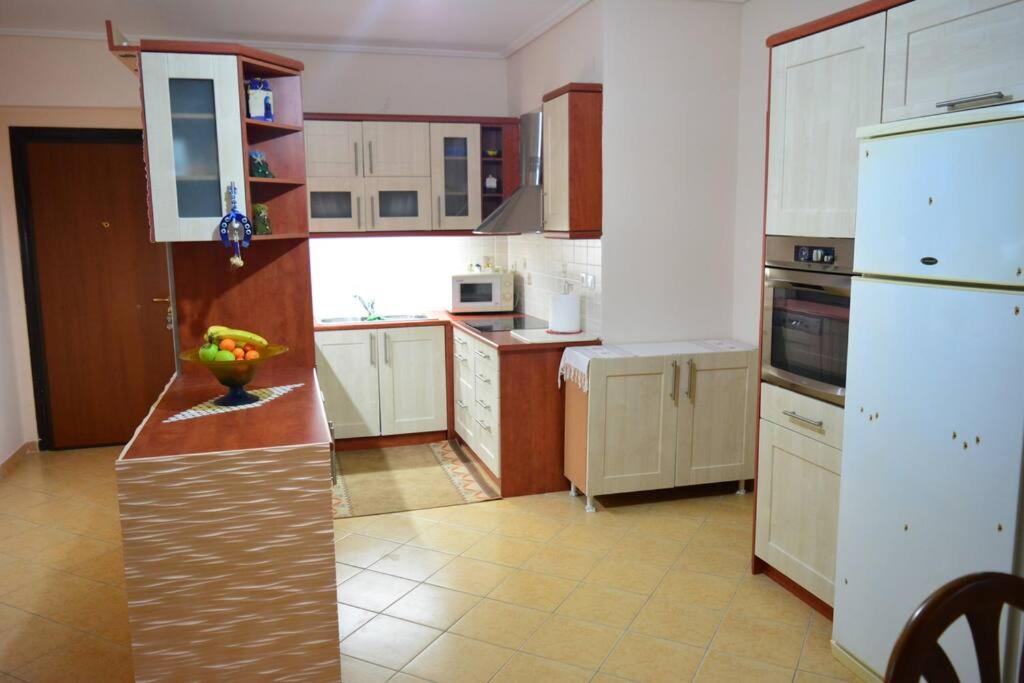 Seafront modern apartment!