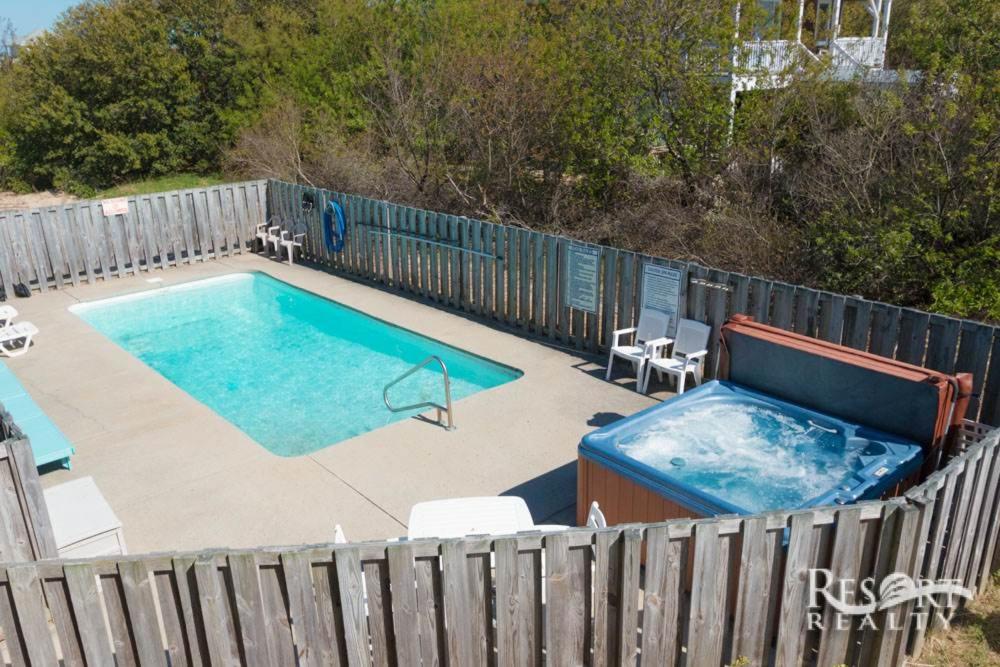 1426 - Pelicans Lantern by Resort Realty view 2