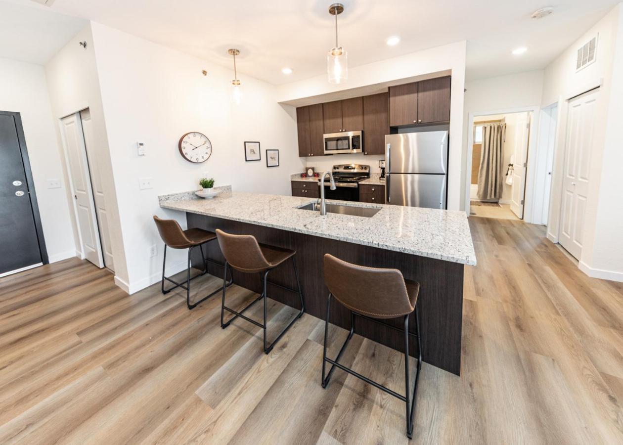 2 Bedroom Fully Furnished Luxury Apartment 304 view 5