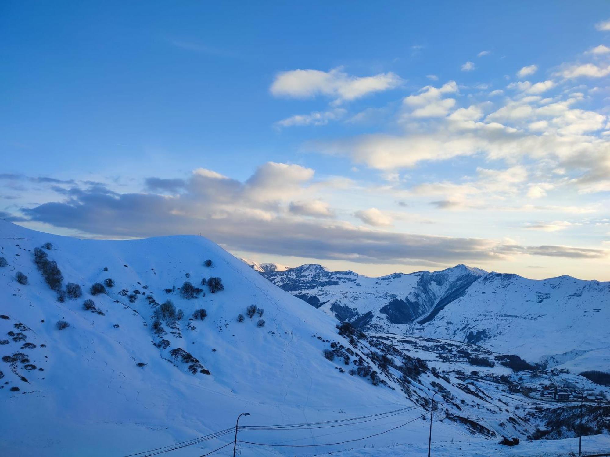New and Modern Duplex appt in New Gudauri with mountain view view 3