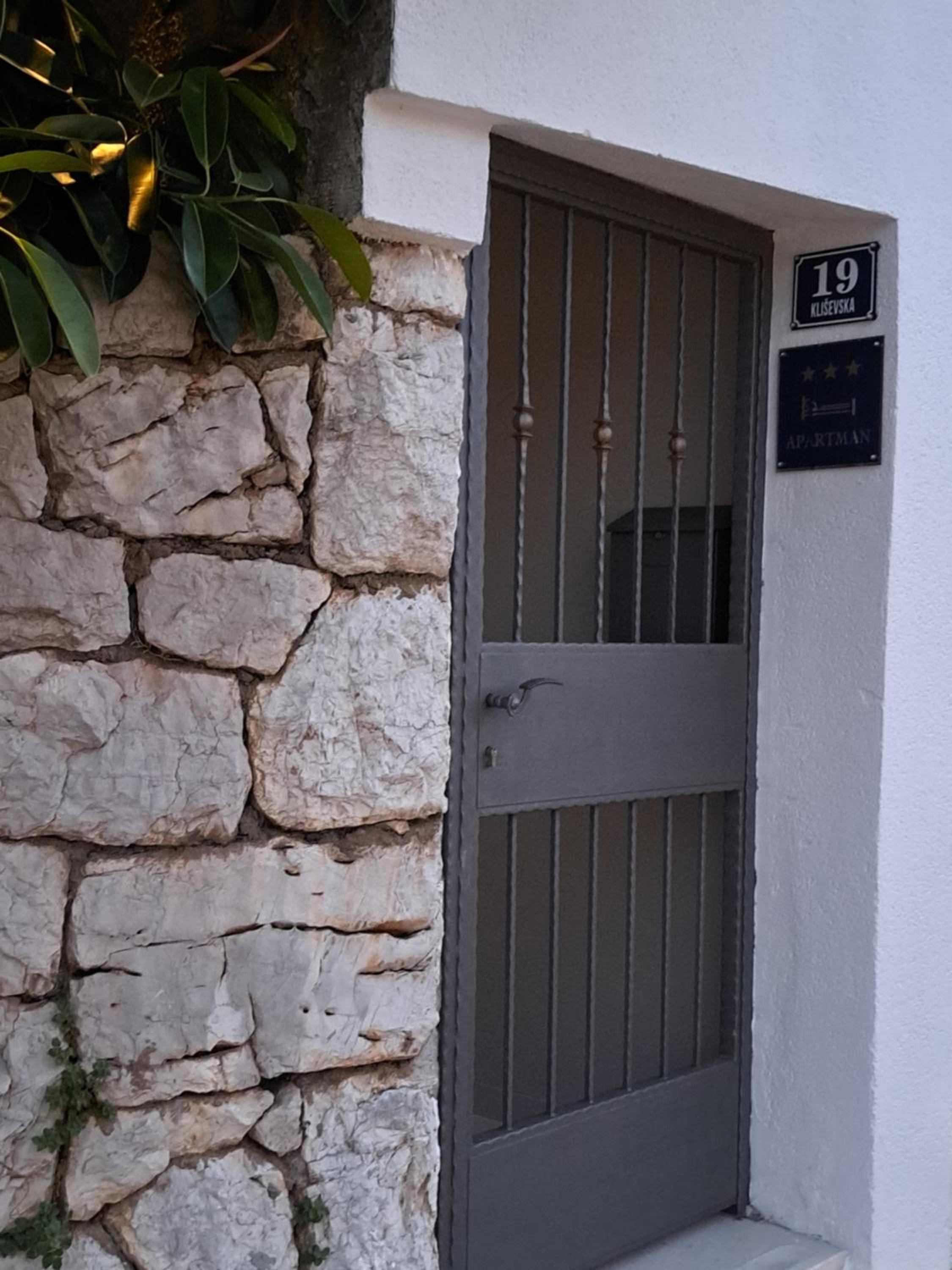 Apartman TIANNI