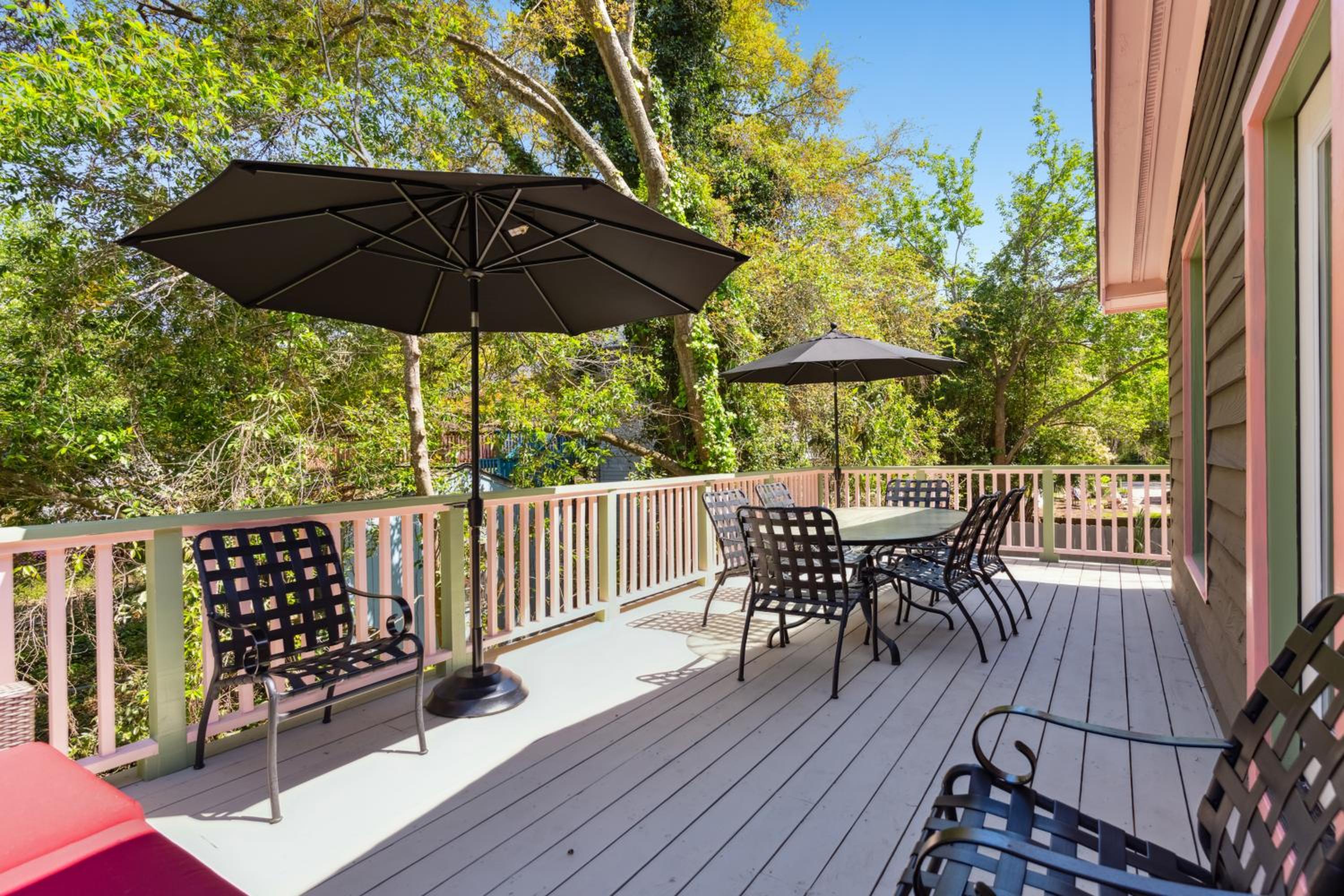 Folly Vacation Vintage Cottage 317 East view 4