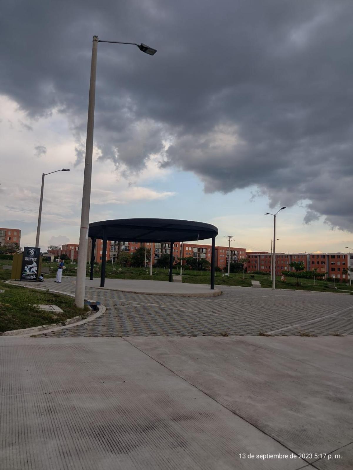 Apartamento con parqueadero y piscina