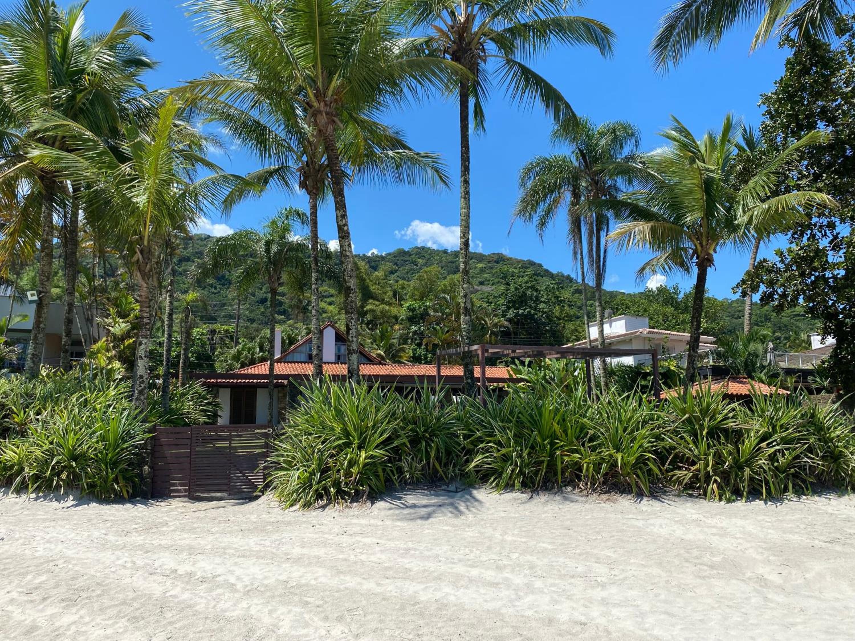 Casa PÉ NA AREIA de REVISTA