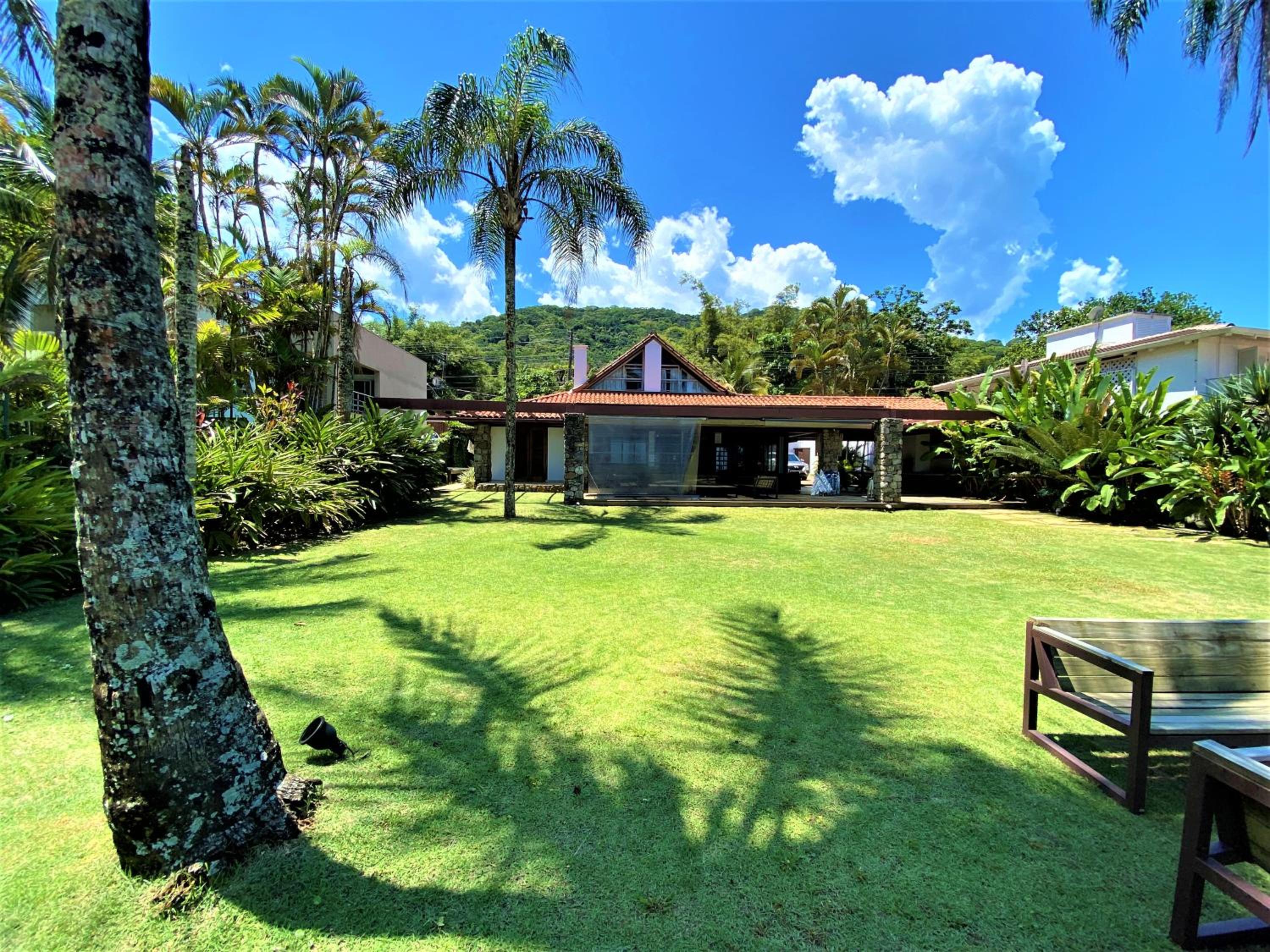Casa PÉ NA AREIA de REVISTA
