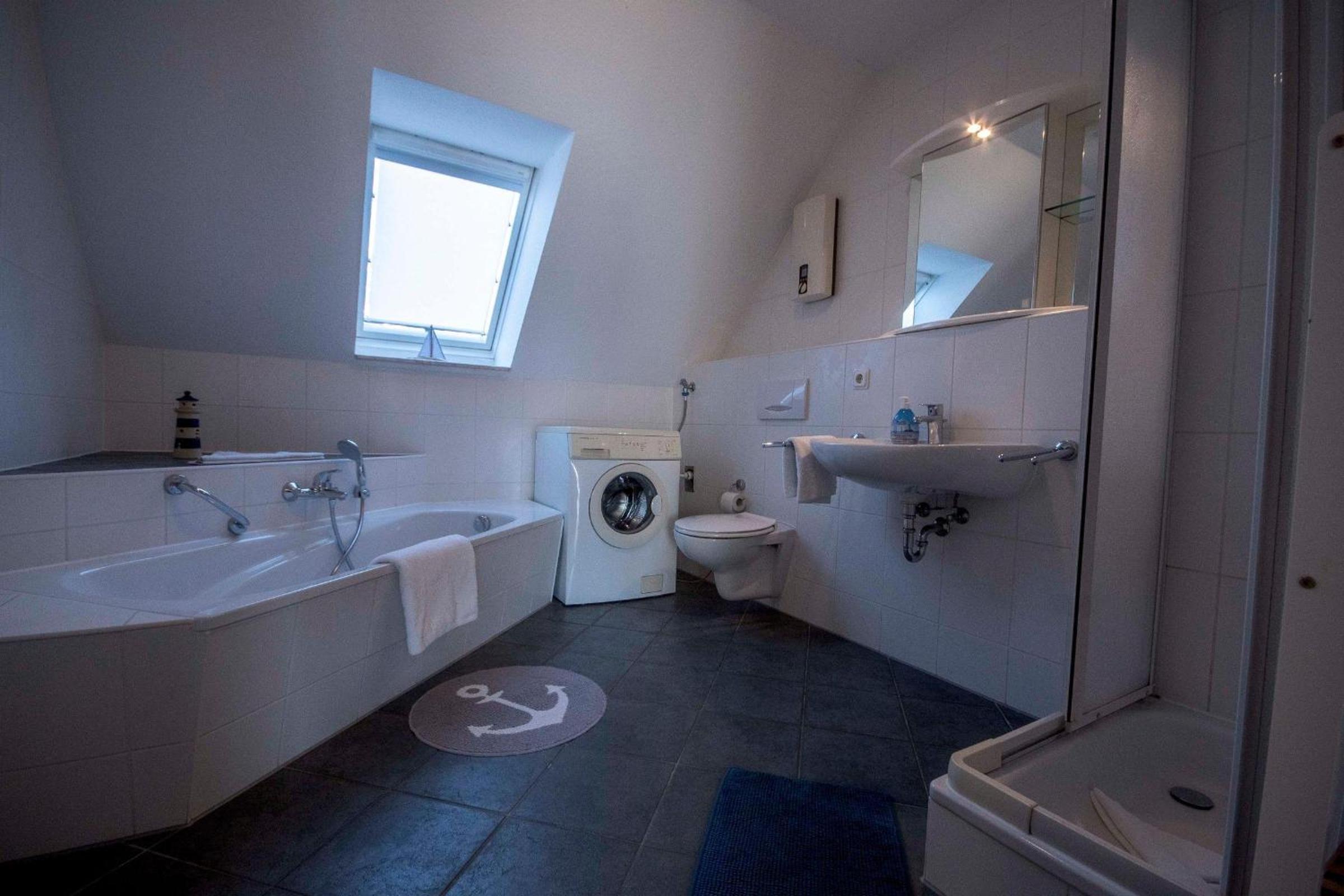Hamburger-Strasse-7-OG en Cuxhaven — bathroom