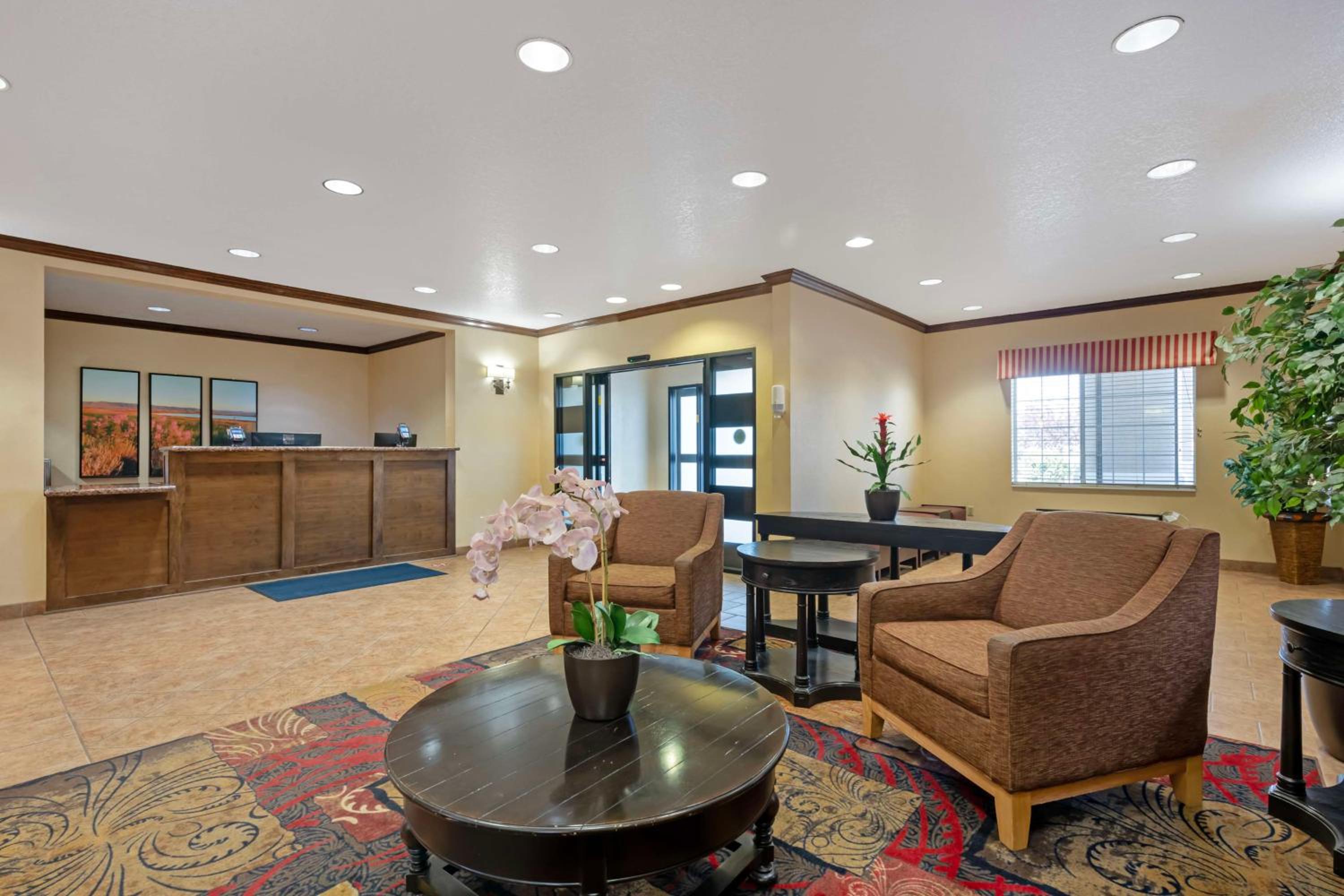 Laramie Vacations - Best Western Laramie Inn  Suites - Property Image 4