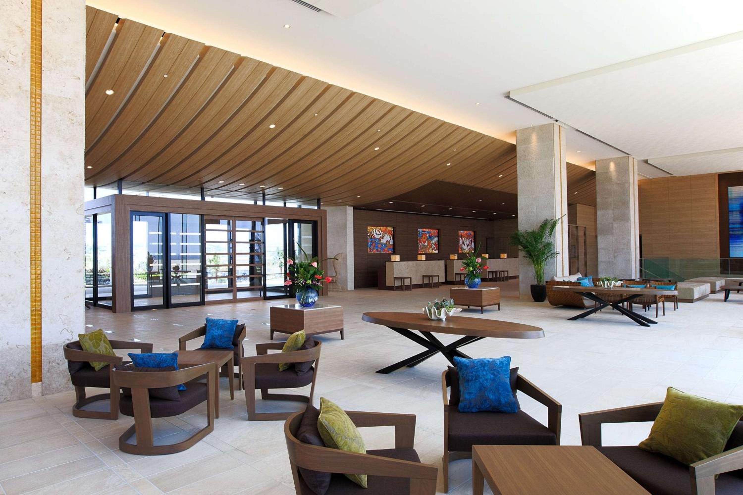 Hilton Okinawa Chatan Resort
