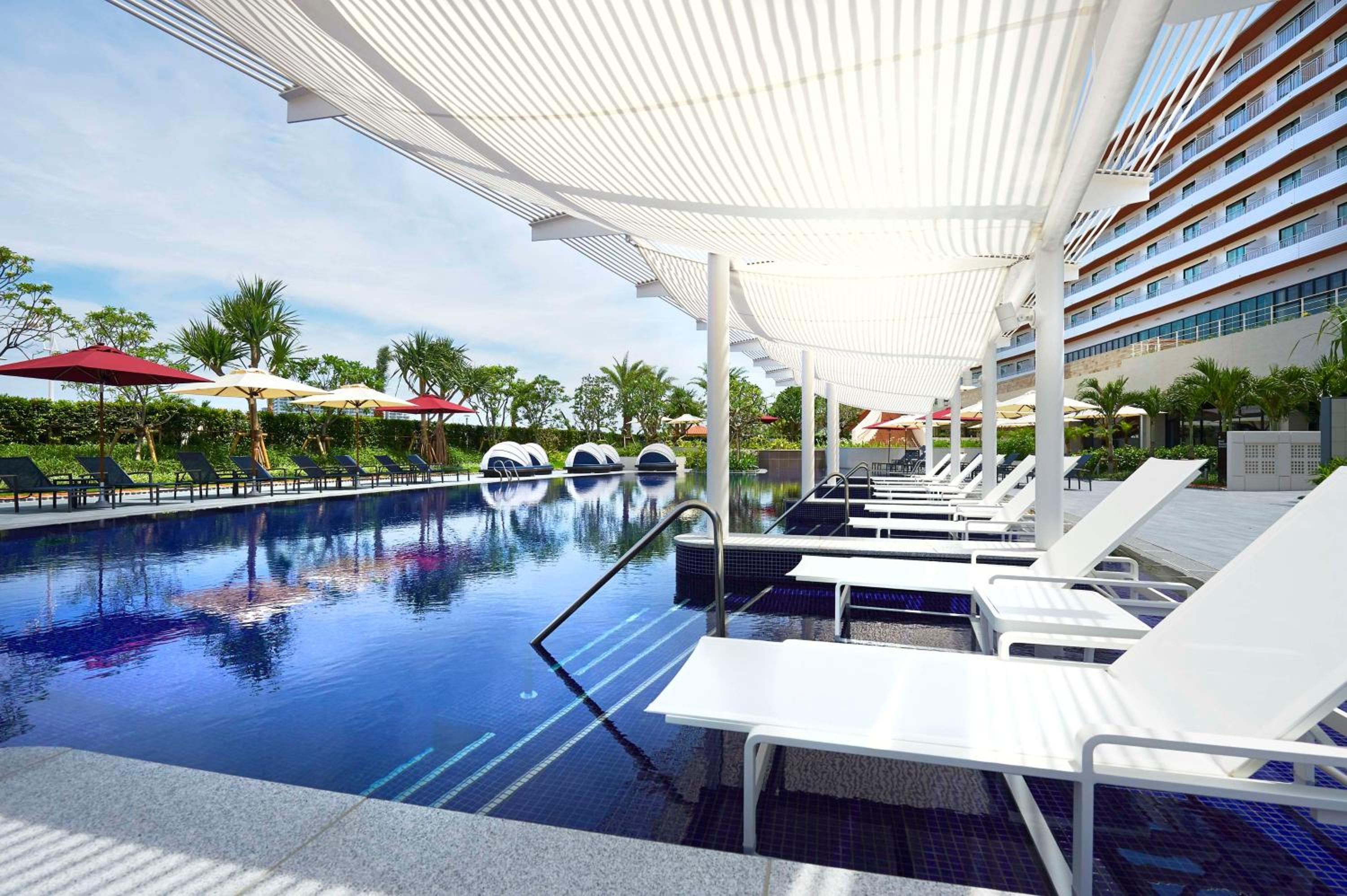 Hilton Okinawa Chatan Resort