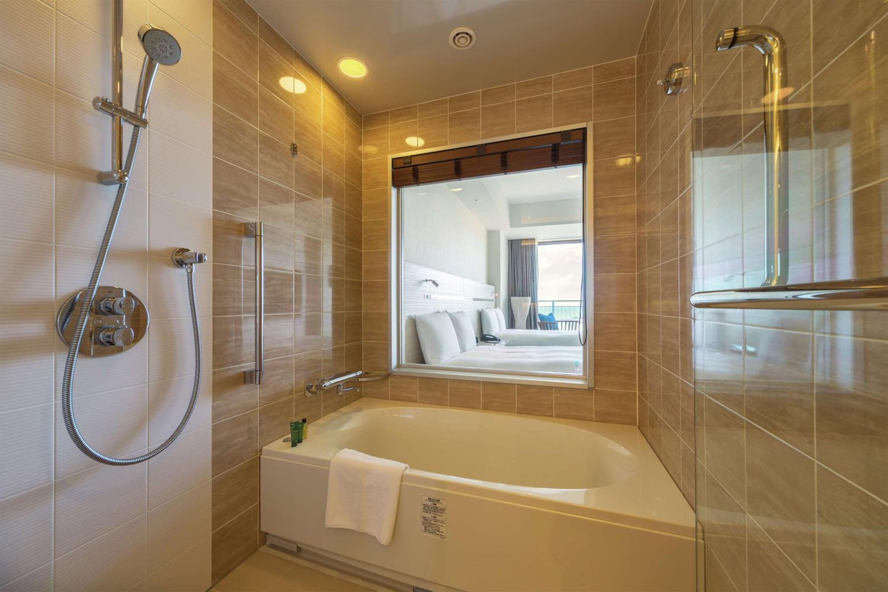 Hilton Okinawa Chatan Resort