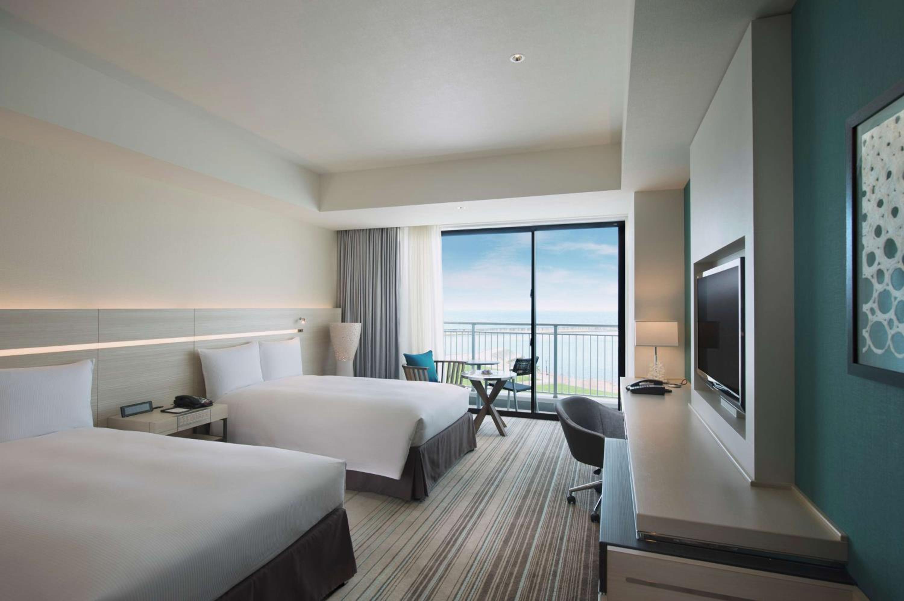 Hilton Okinawa Chatan Resort