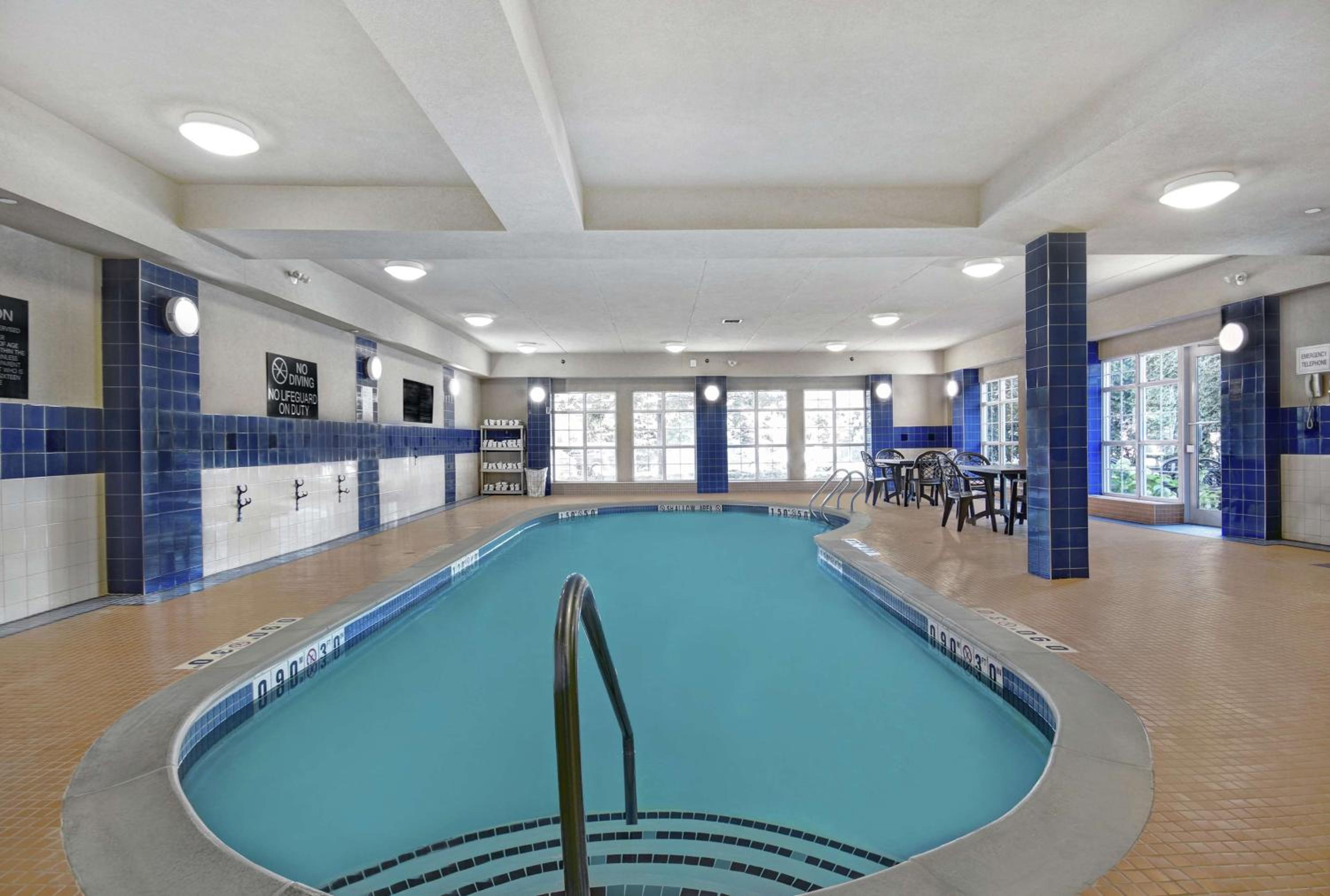 Toronto Vacations - Homewood Suites by Hilton Burlington - Property Image 5
