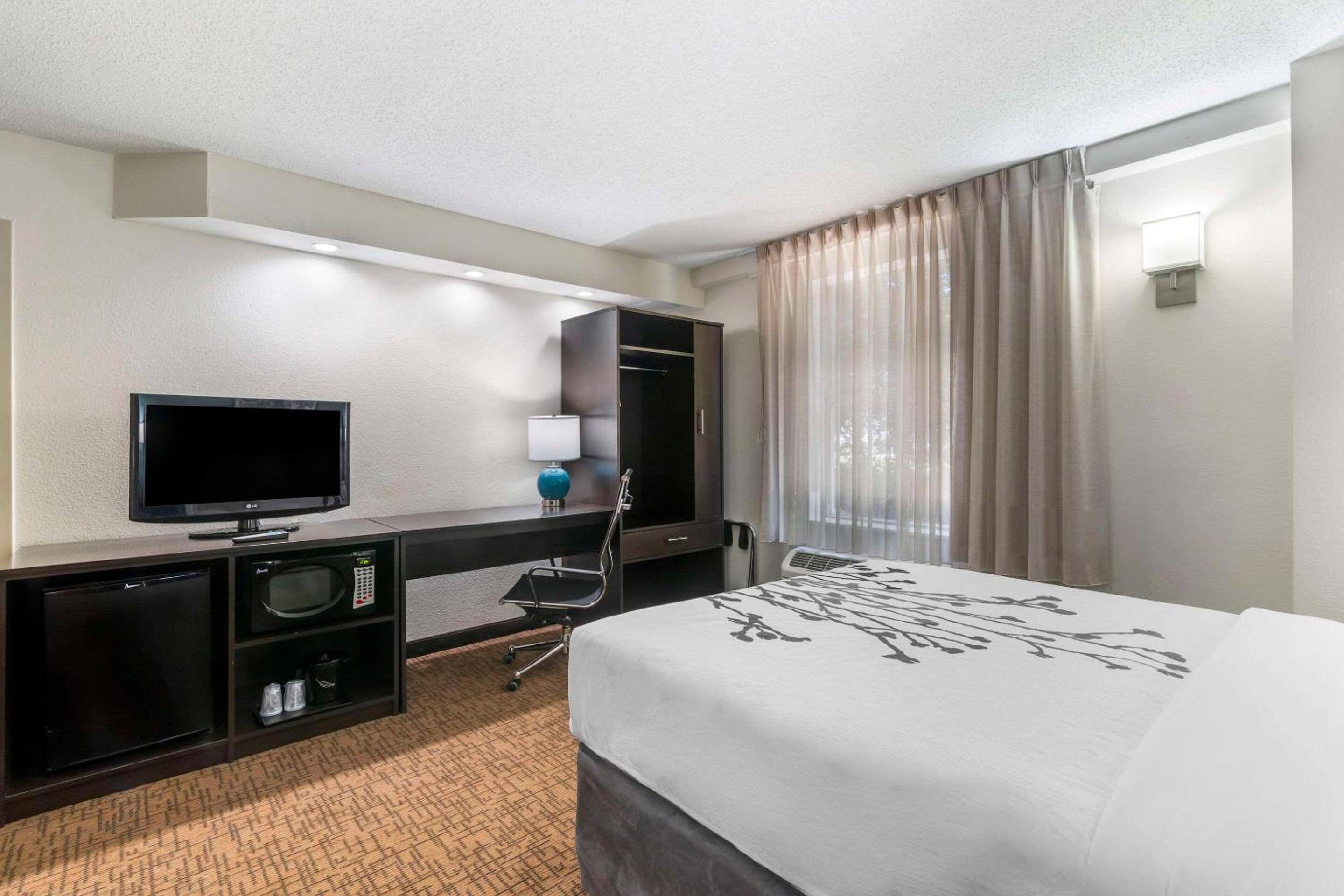 Sleep Inn Mt Pleasant - Charleston - Image 2