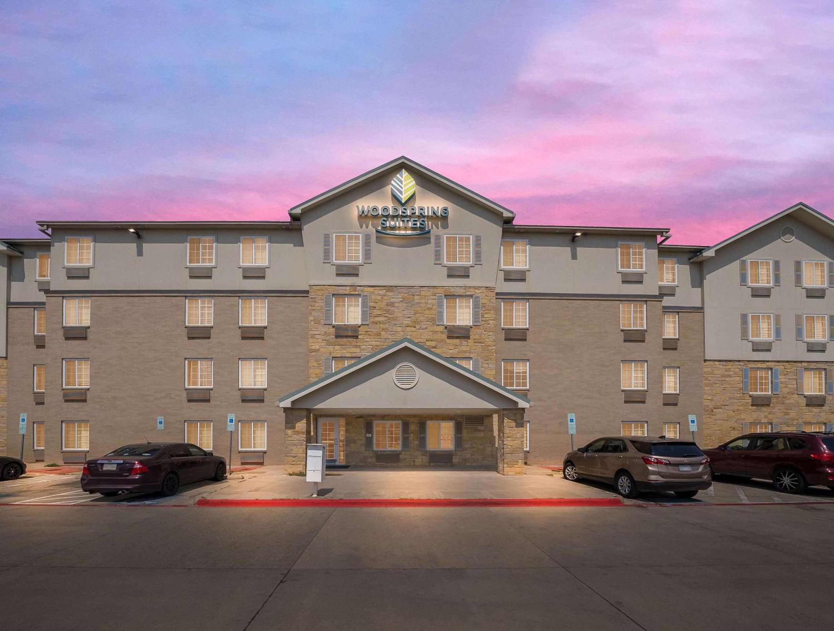 WoodSpring Suites Dallas Rockwall
