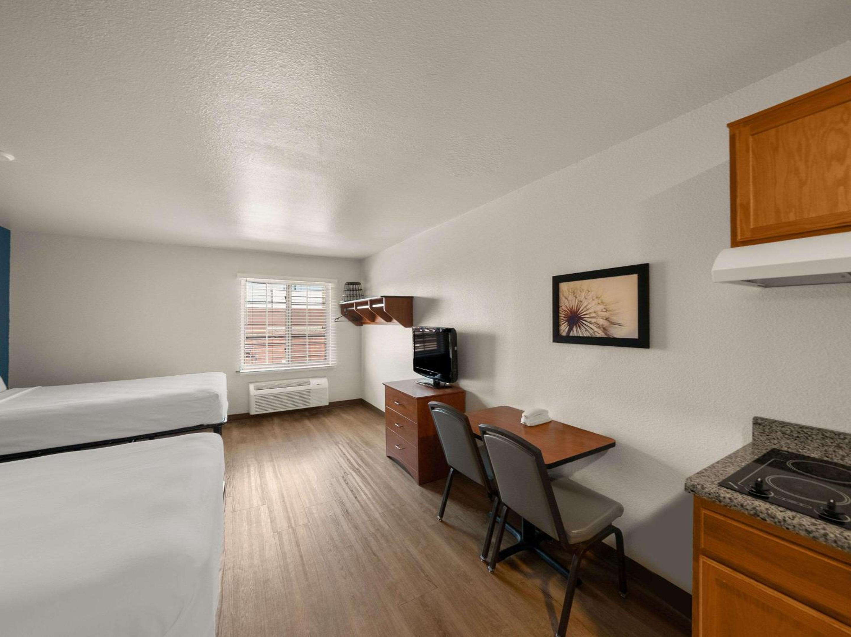 WoodSpring Suites Dallas Rockwall