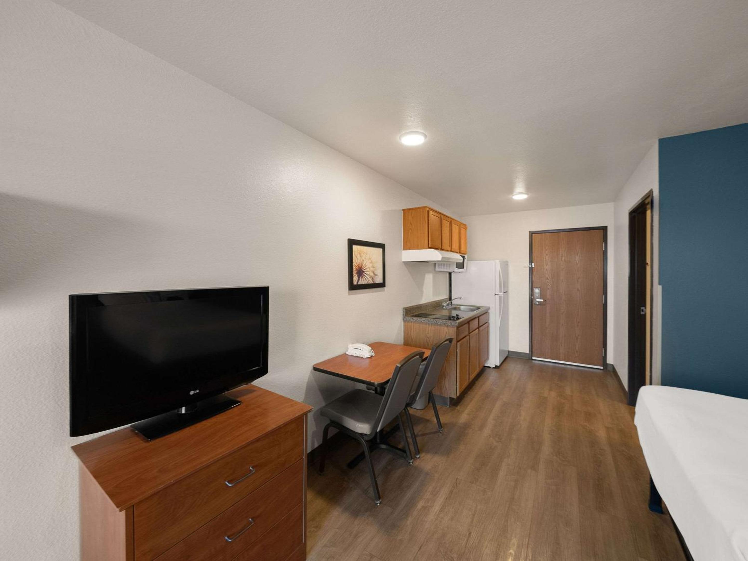 WoodSpring Suites Dallas Rockwall