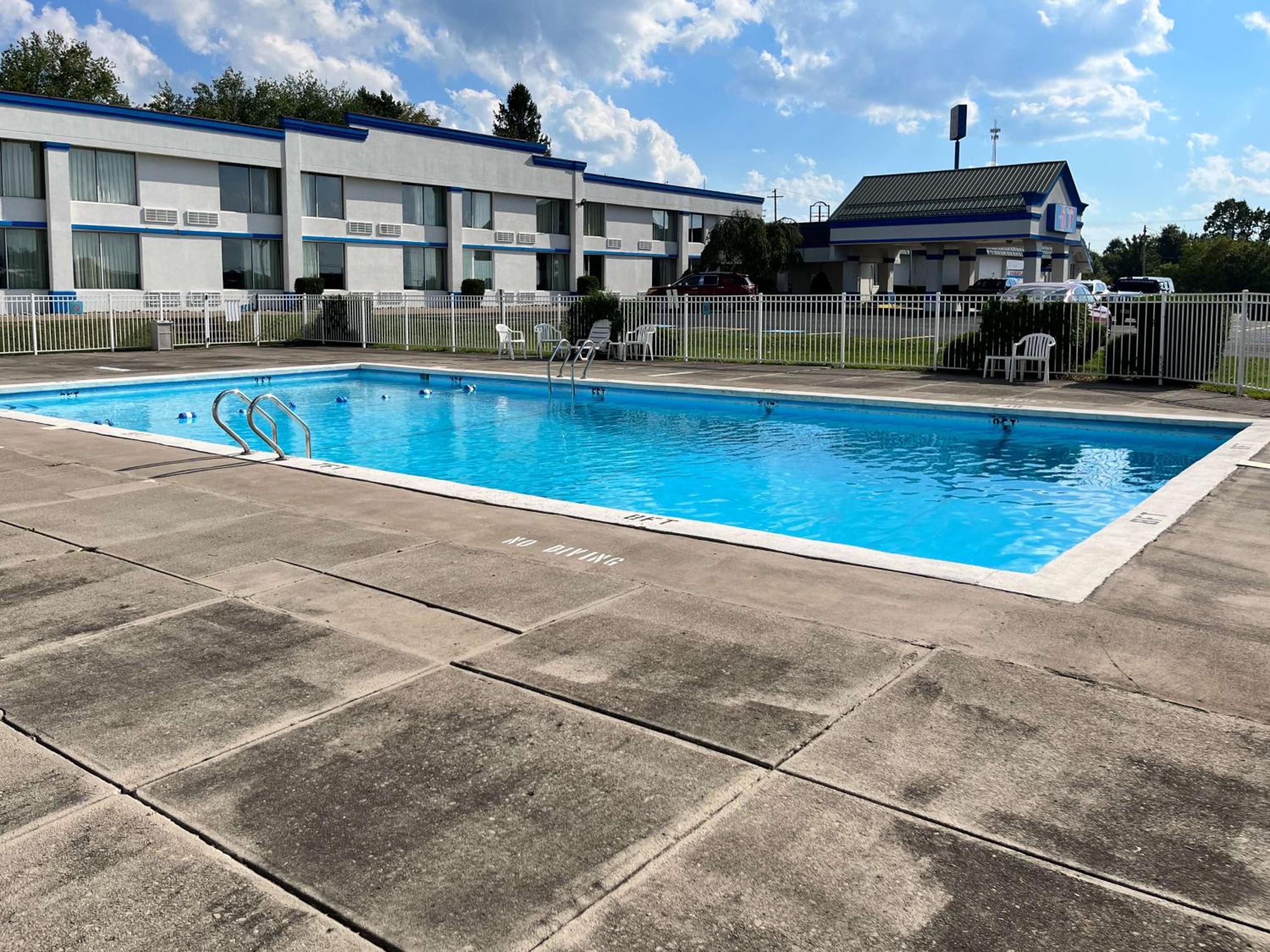 Studio 6 Suites Clarion, PA view 2