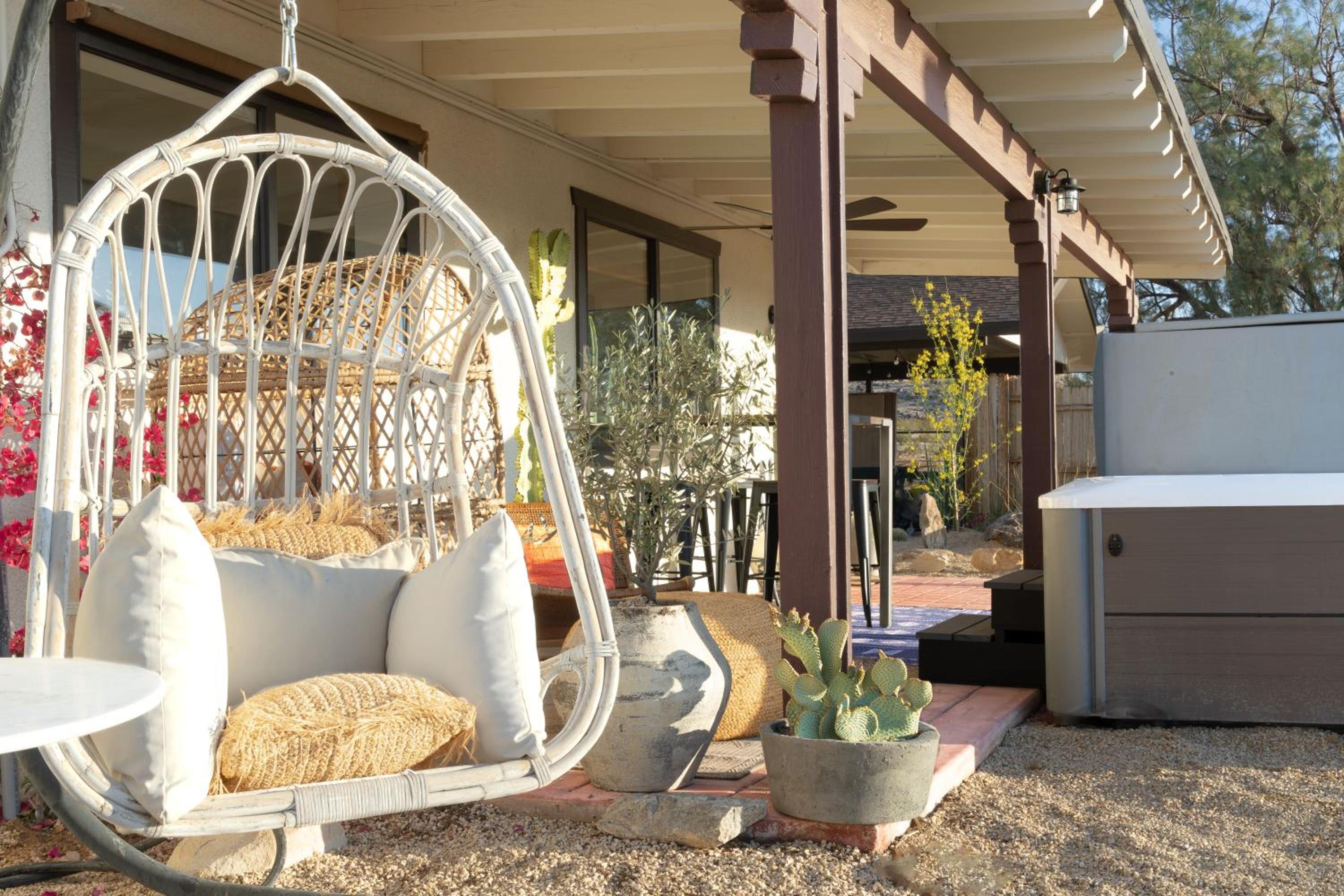 Hotel Casa Coyote - Wellness Stay - Sauna Cold Plunge Tub Cowboy Pool Hot Tub - Image 1