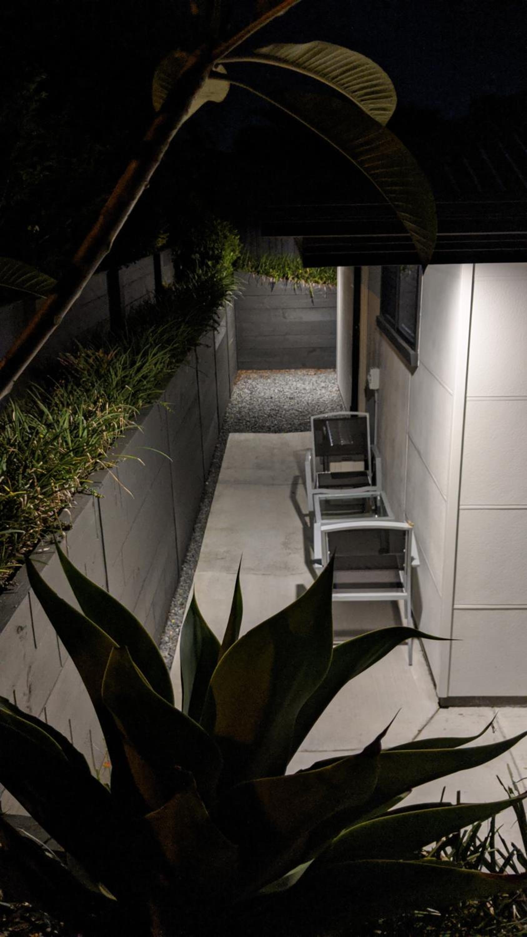 'Stay in Carrara' A private guest suite not a share house