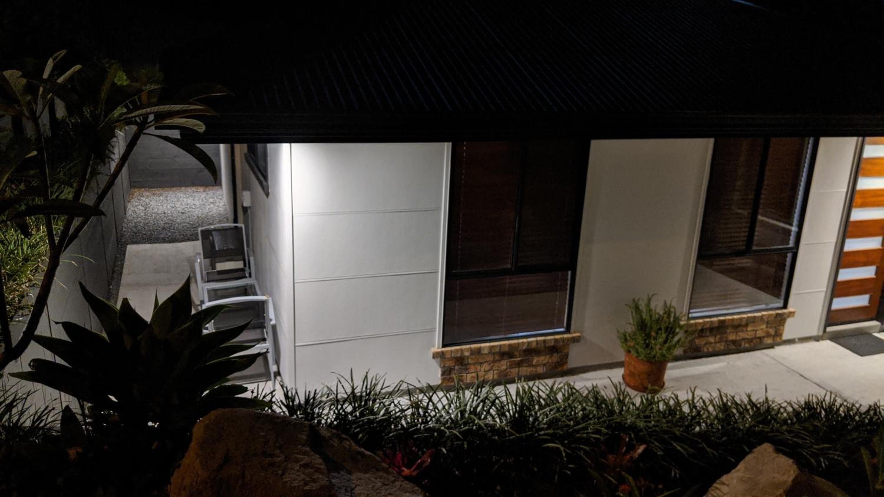 'Stay in Carrara' A private guest suite not a share house