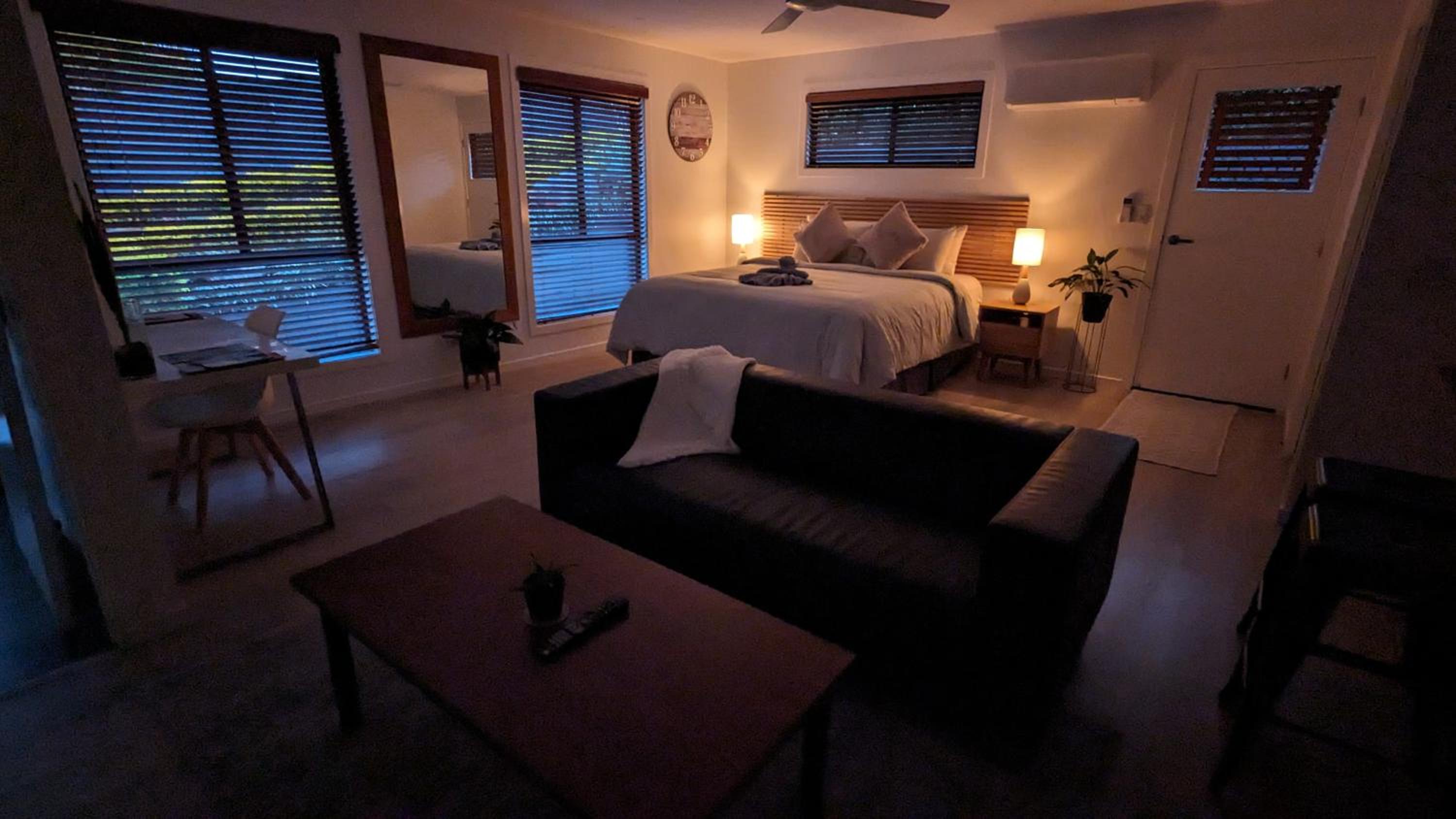 'Stay in Carrara' A private guest suite not a share house