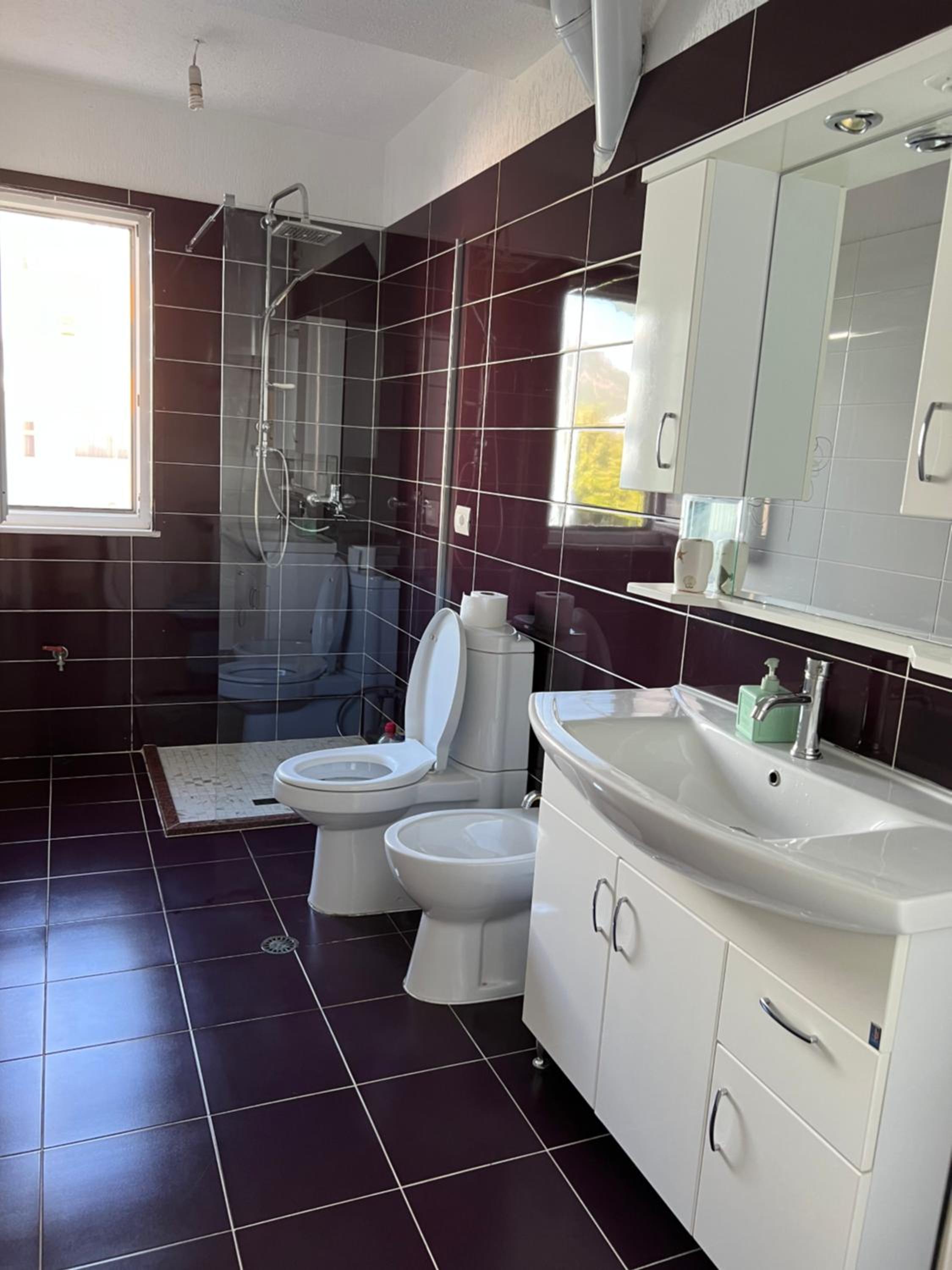 Kukes Apartment Hotel