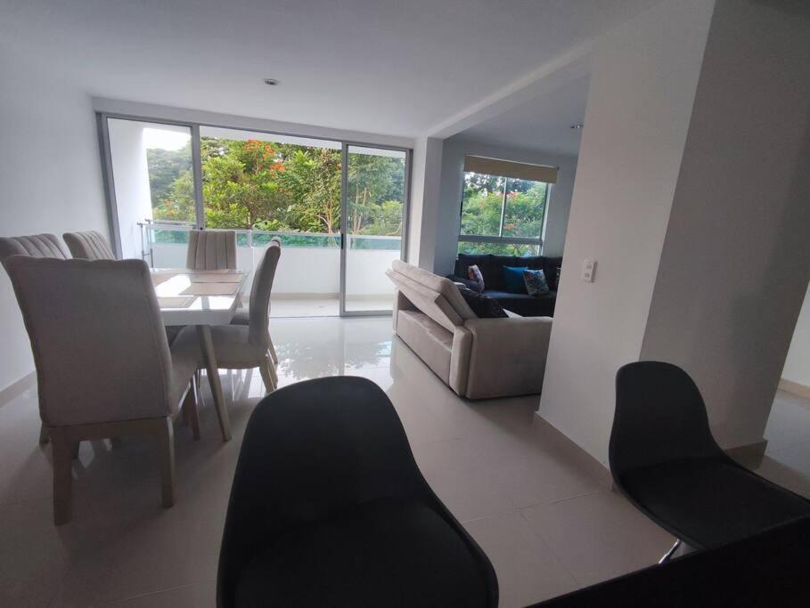 Hermoso apartamento, vista con entorno natural.