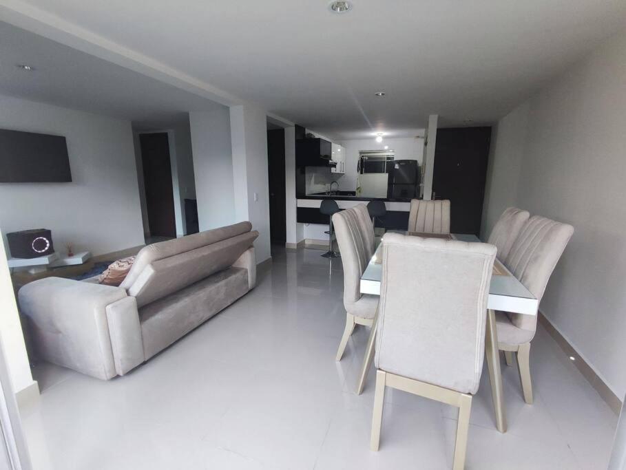 Hermoso apartamento, vista con entorno natural.