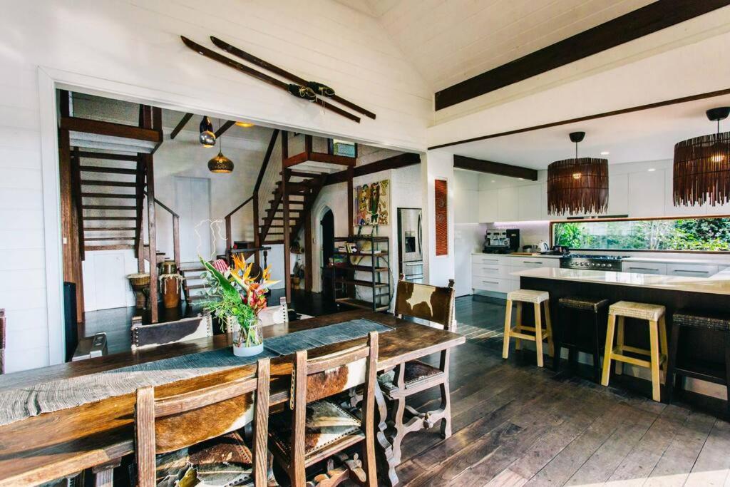 BELLINGEN CONVERTED CHURCH on the river (Pet Friendly)