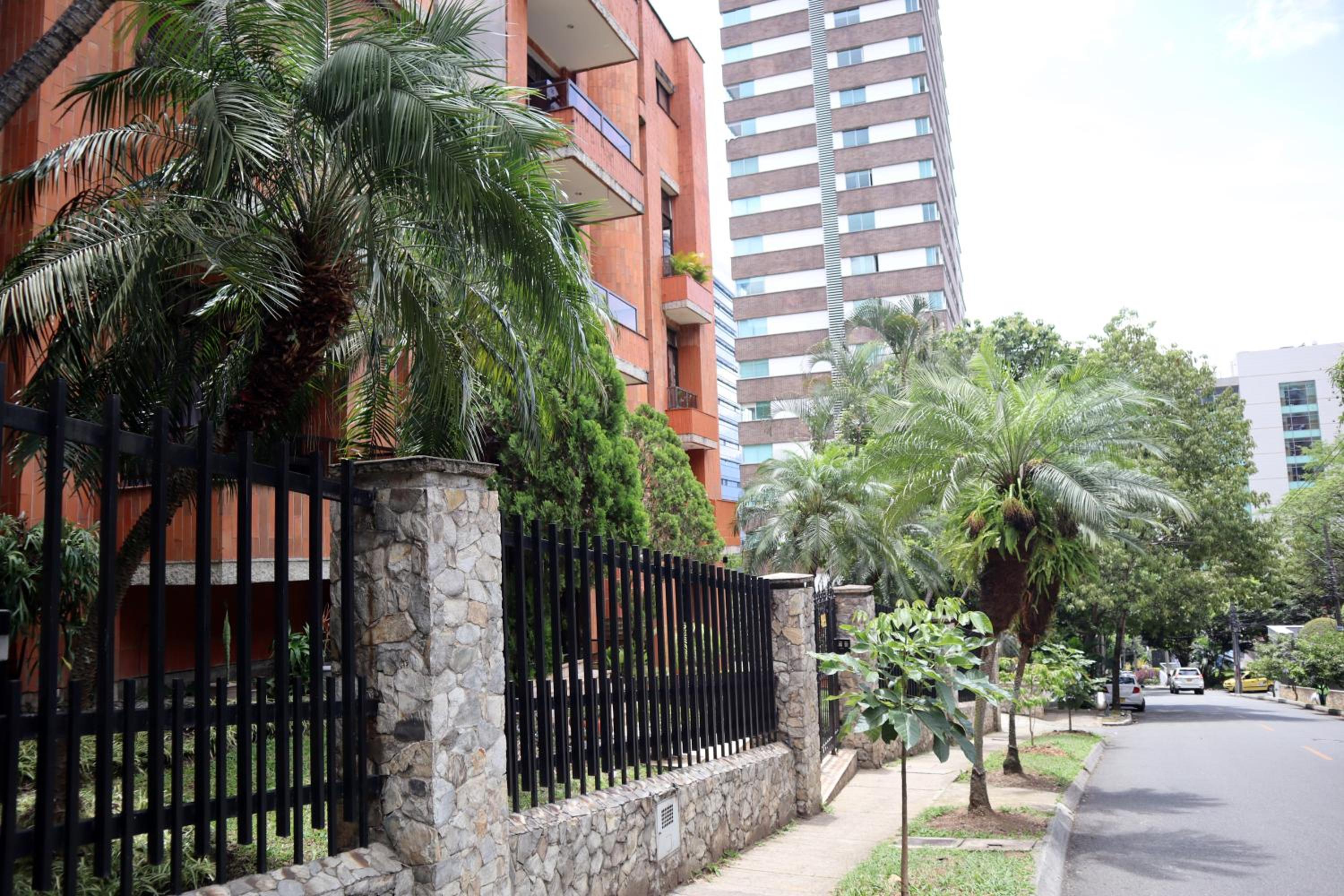 Lujoso apartamento en el poblado de 300 metros