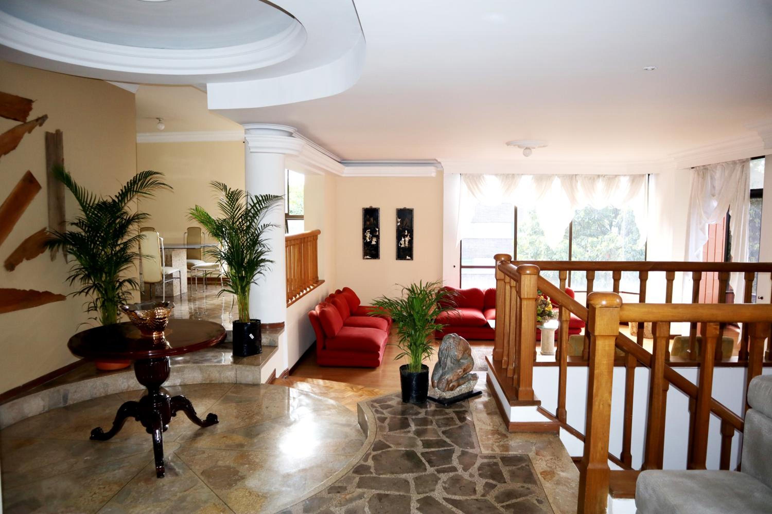Lujoso apartamento en el poblado de 300 metros