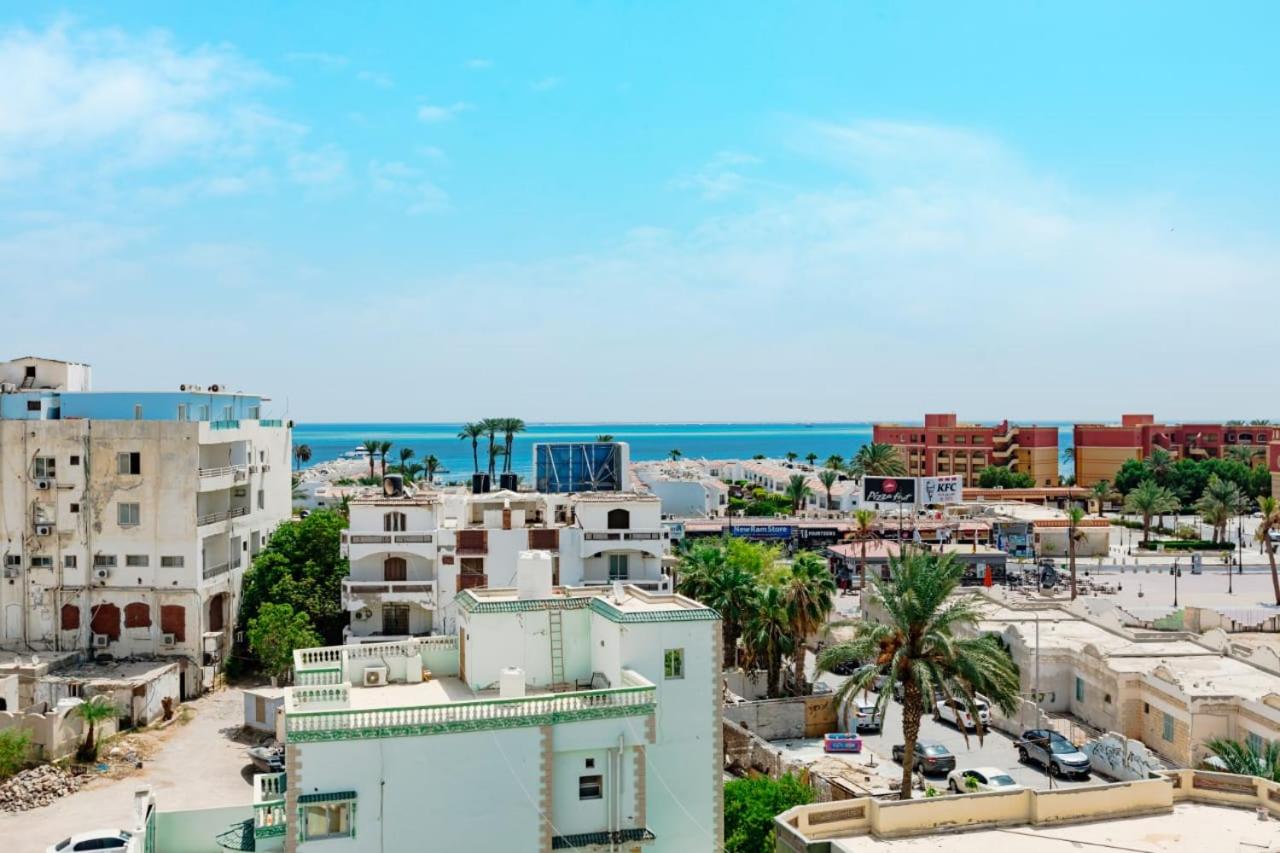 Al makramia compound