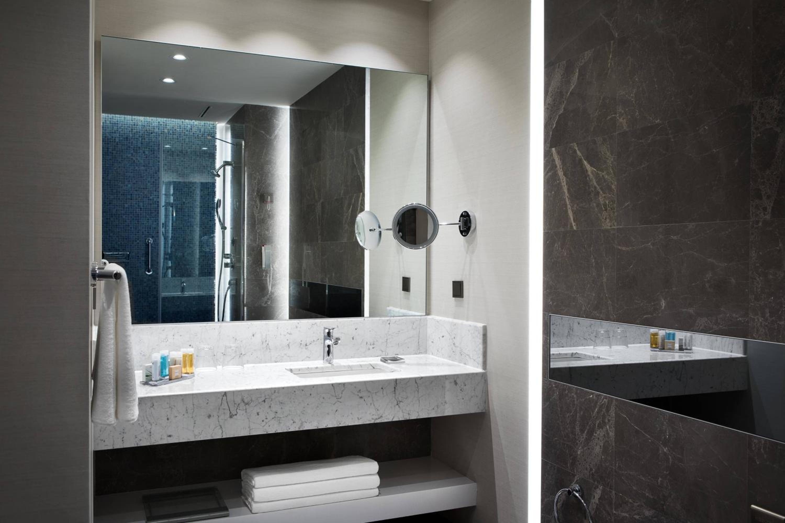 Istanbul Marriott Hotel Sisli - Image 21