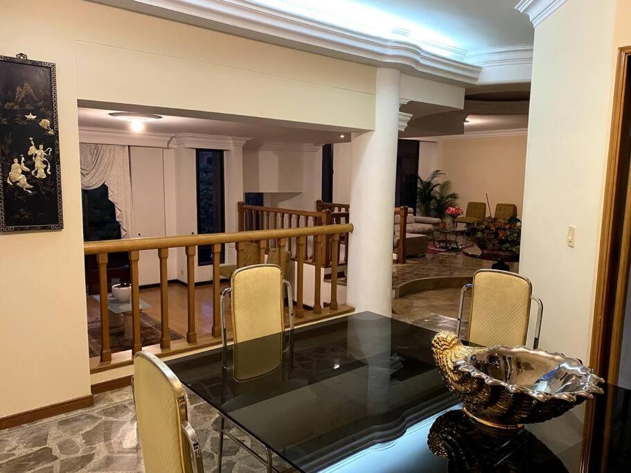 Lujoso apartamento en el poblado de 300 metros