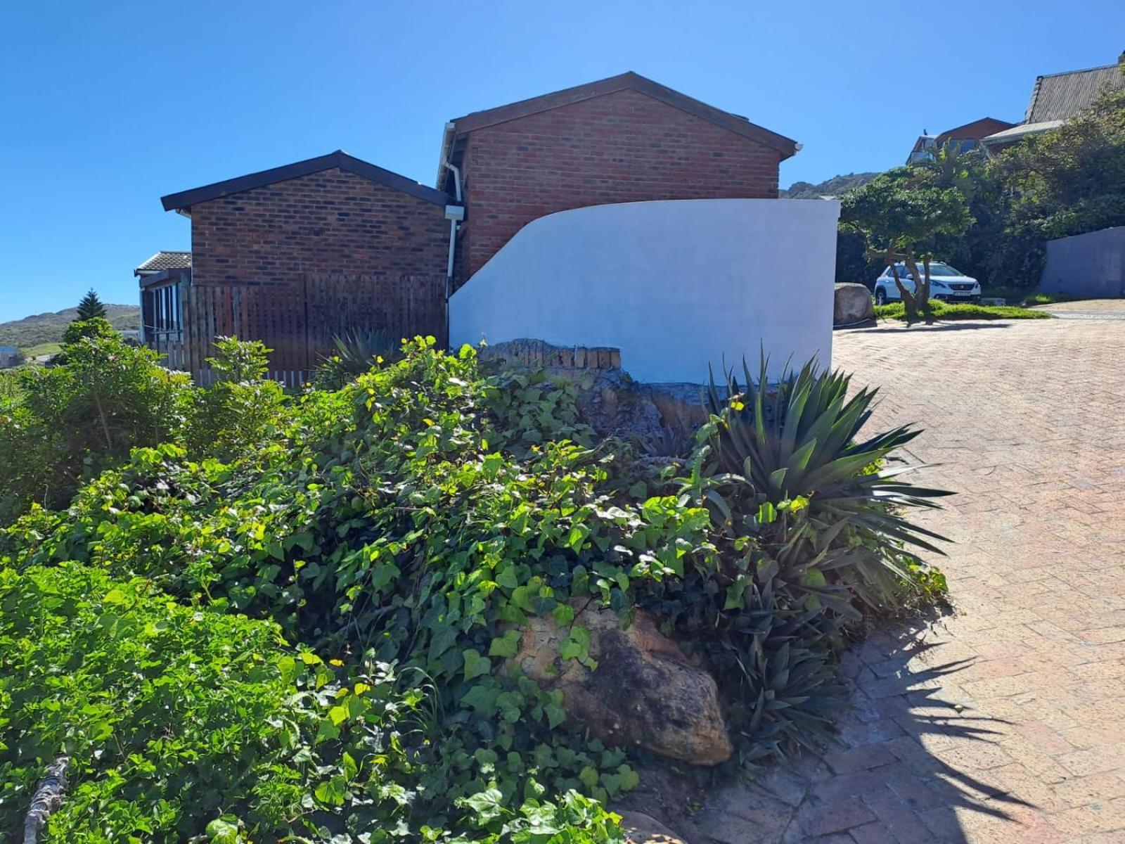 Studio Apartment in Glencairn