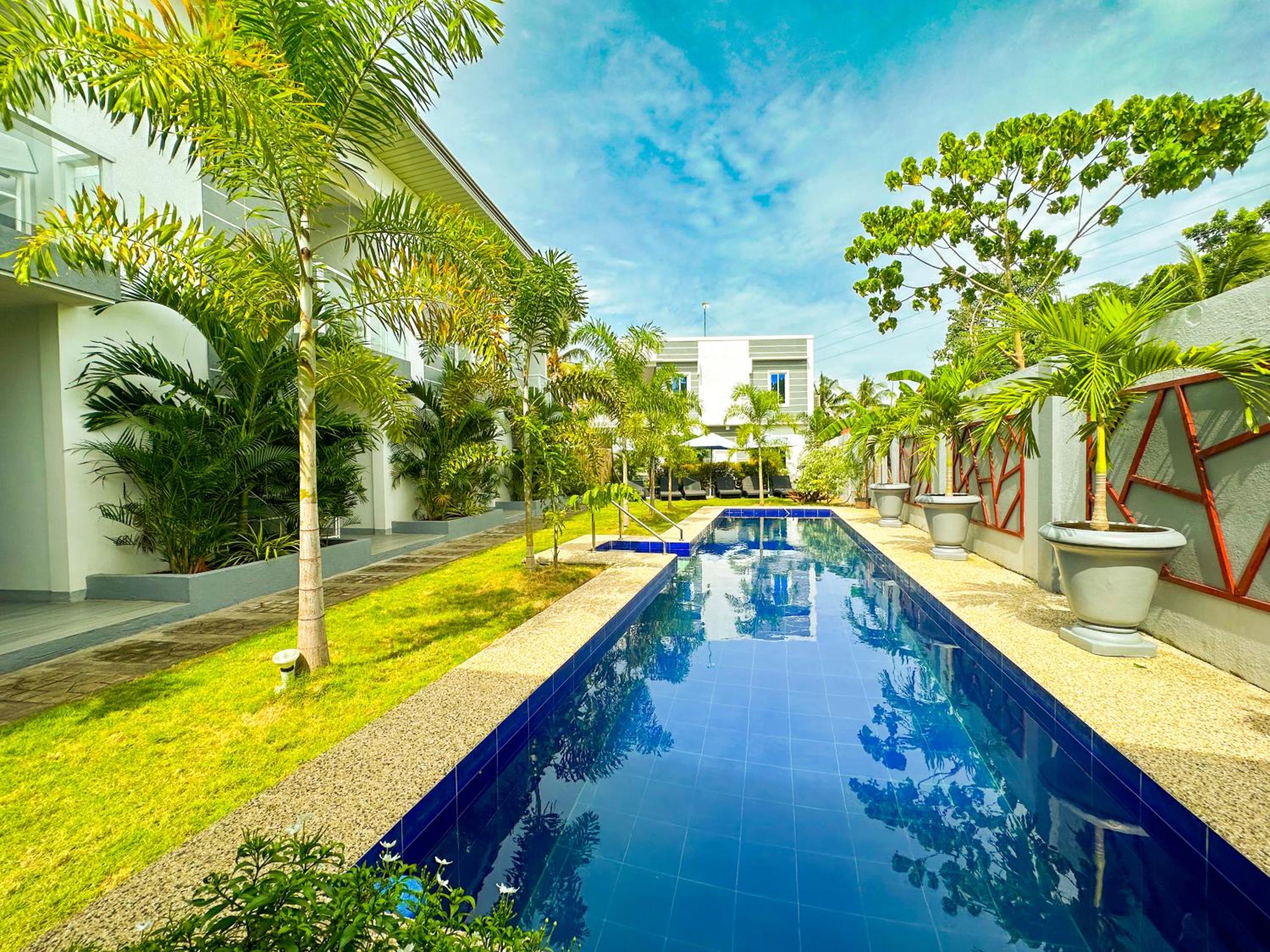 Hotel Sapphire Boutique Resort - Image 1