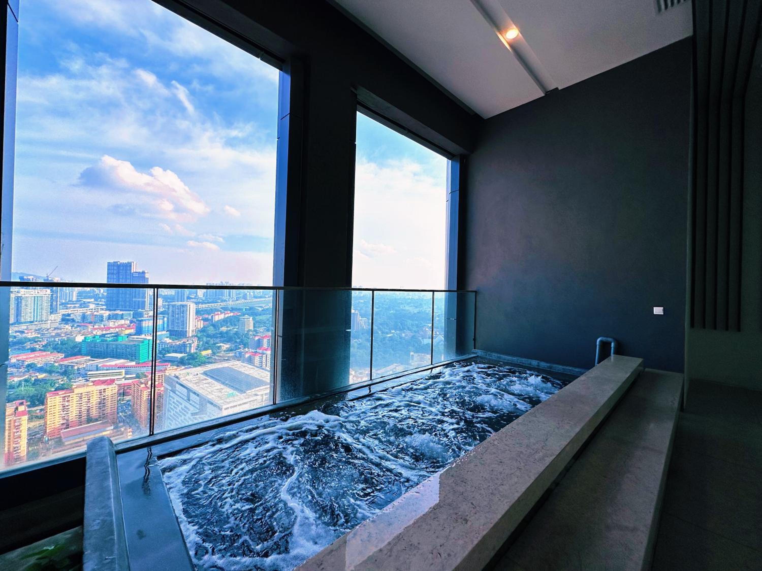 Lucentia Suites Lalaport at Bukit Bintang KL City by RICH LIVING
