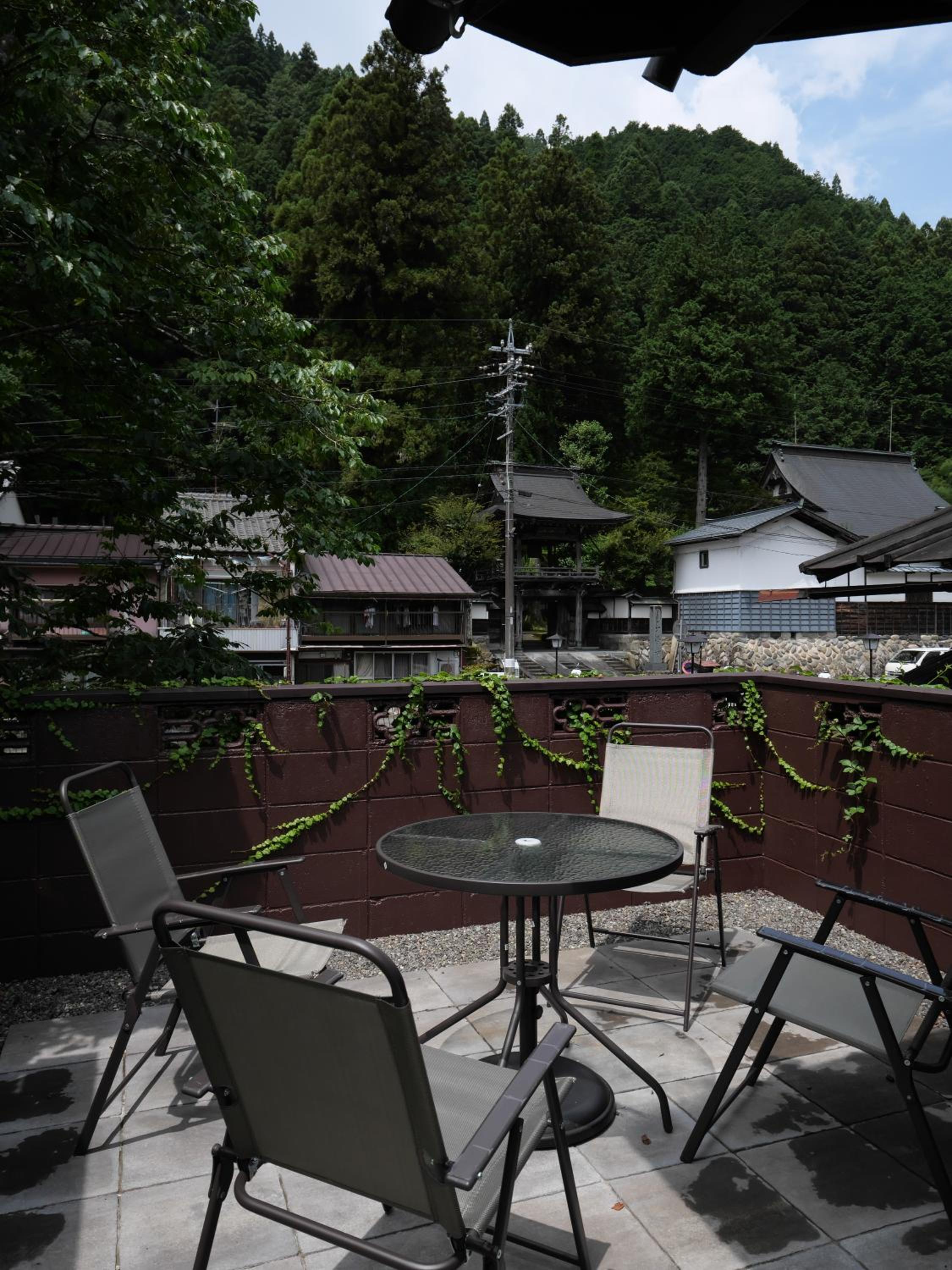 The Nomad Inn Gujo