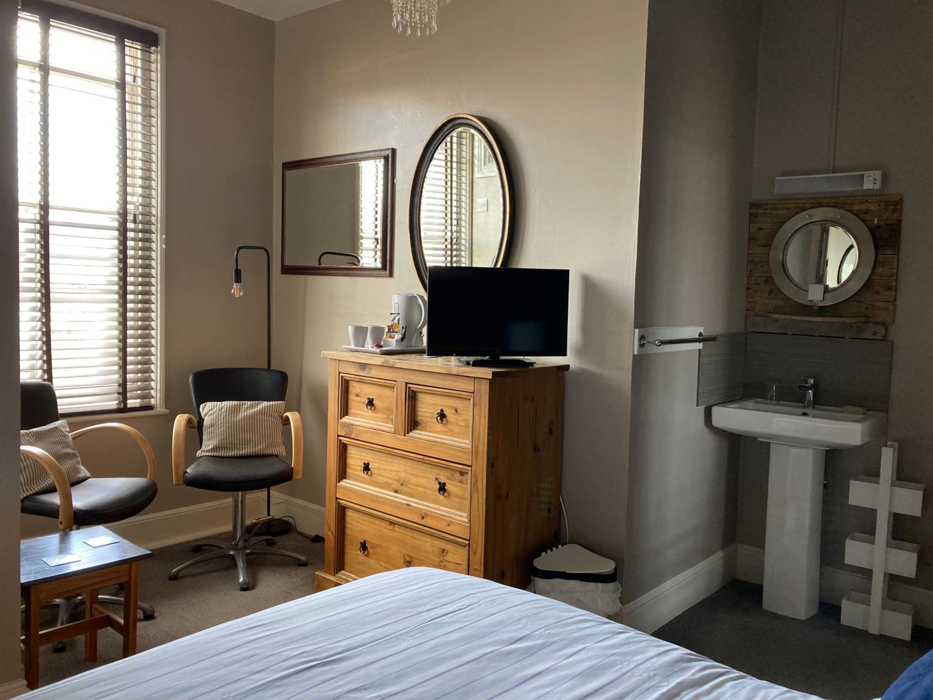 Kelston Guest House