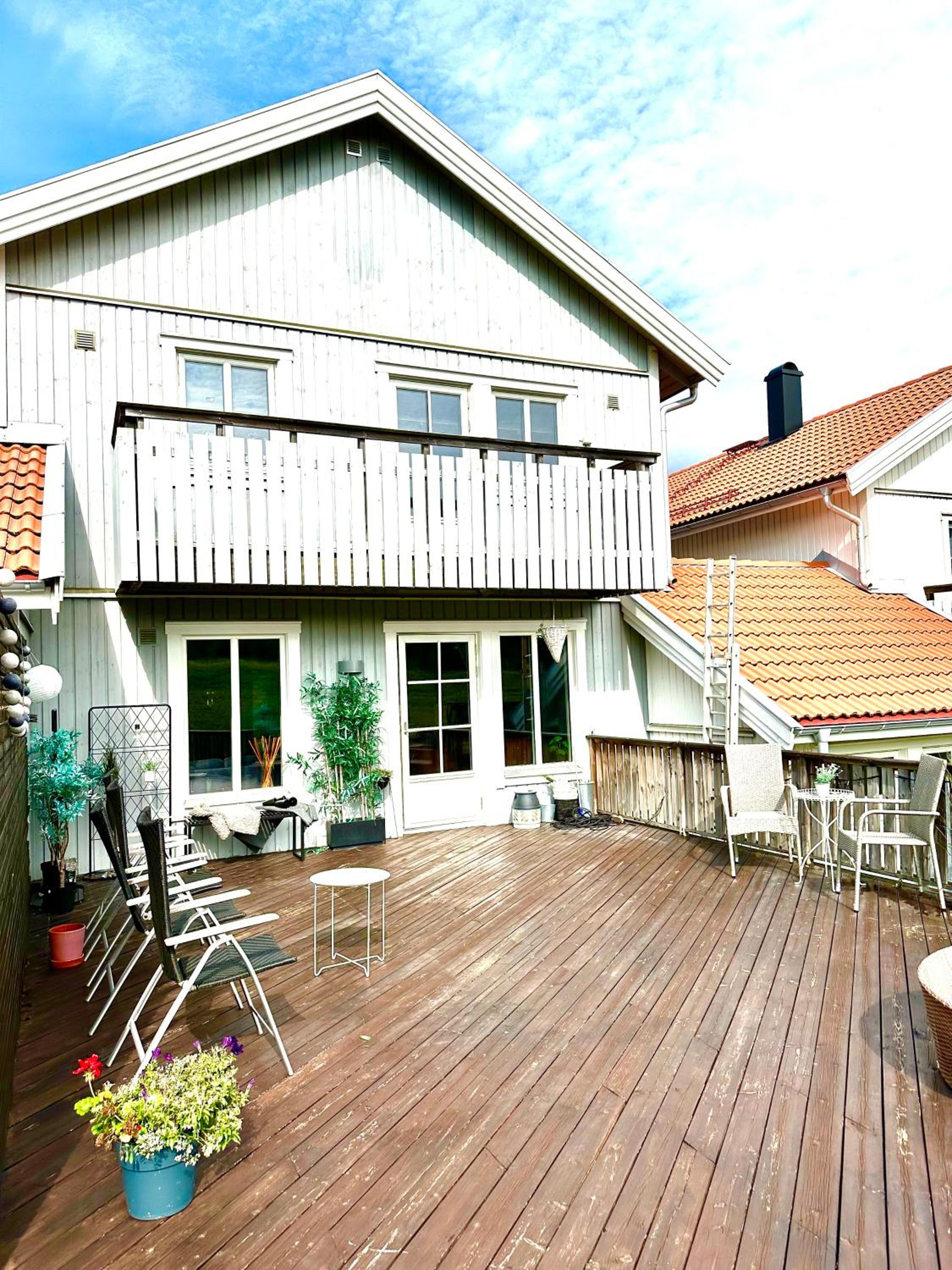 Villa Peaceful - Close to Lillestrøm, Ahus, Oslo Met, Kjeller, Lørenskog, Strømmen, Gardermoen Osl AirPort and NATURE