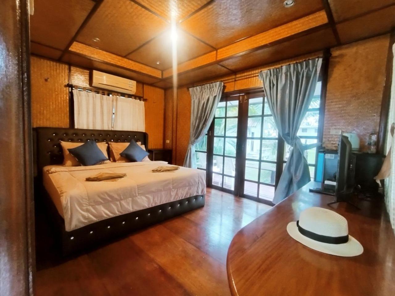 Koh kood Neverland beach resort