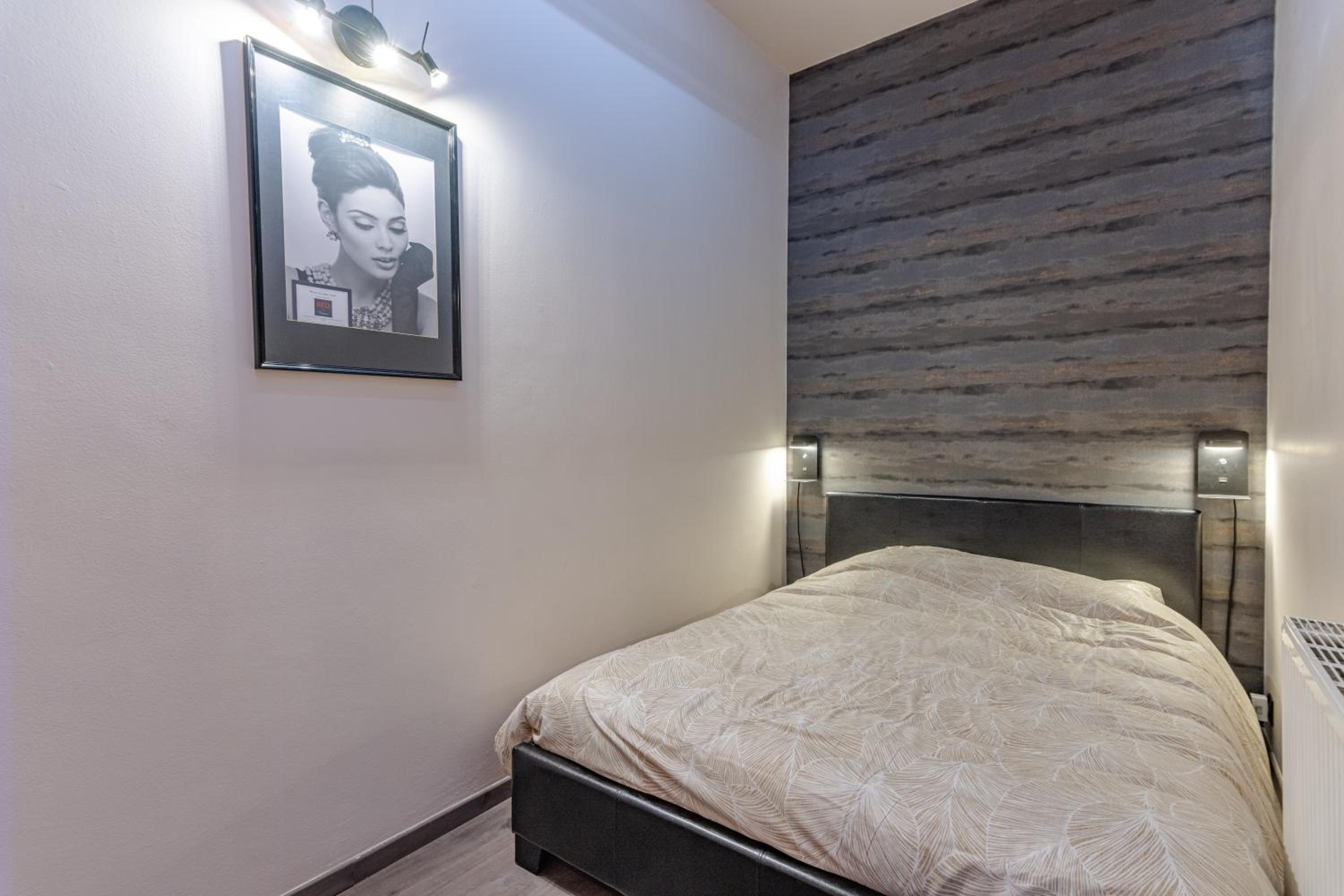 Les Figuiers - Appartement 2 Chambres avec Sauna à Andenne